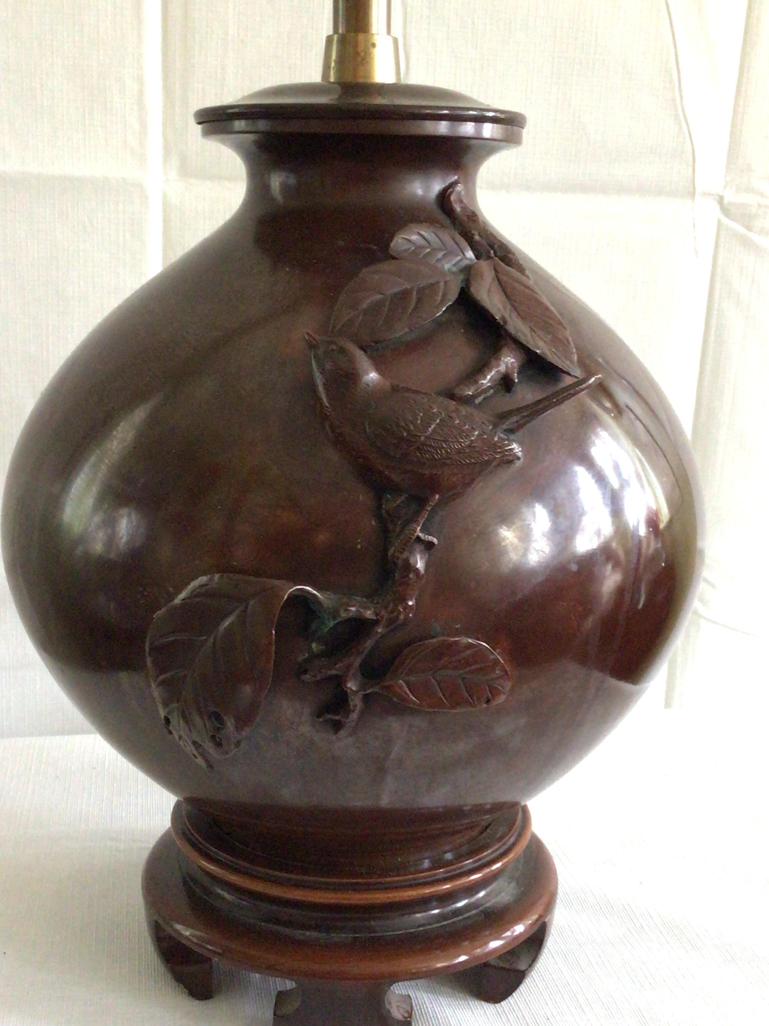 1940s Bronze Table Lamp with Bird on Asian Style Wood Base In Good Condition For Sale In Tarrytown, NY