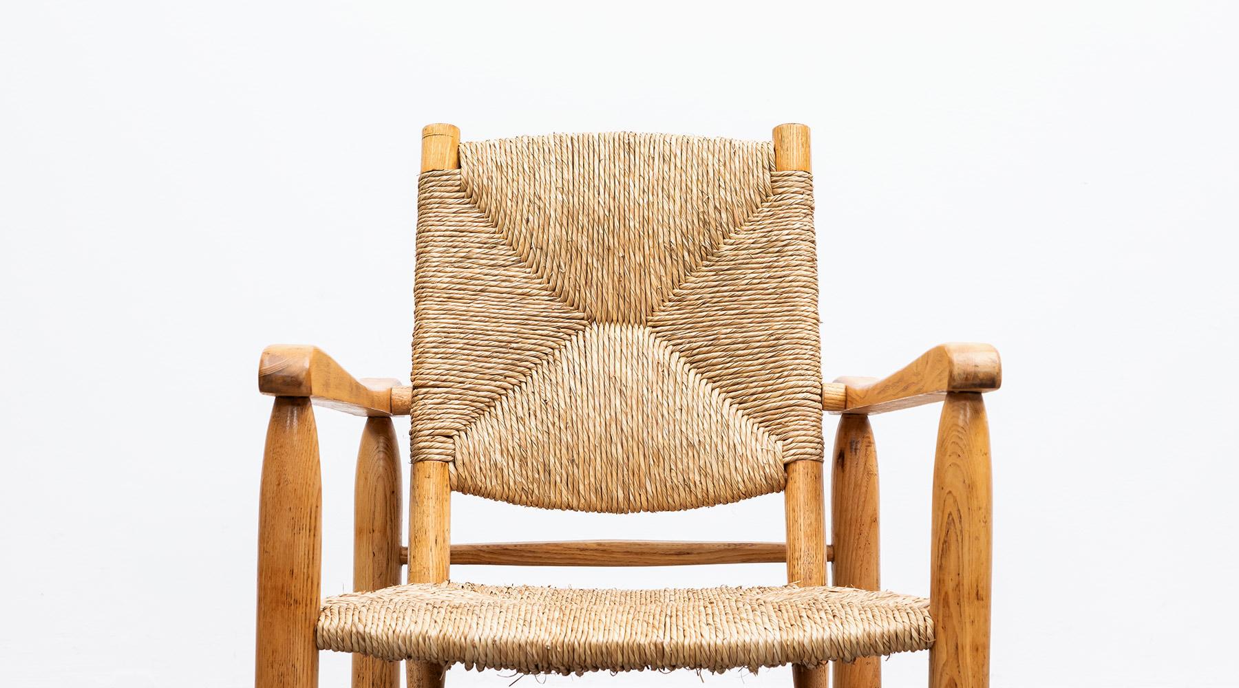 1940s Brown Oak and Rush Pair of Lounge Chairs by Charlotte Perriand 7