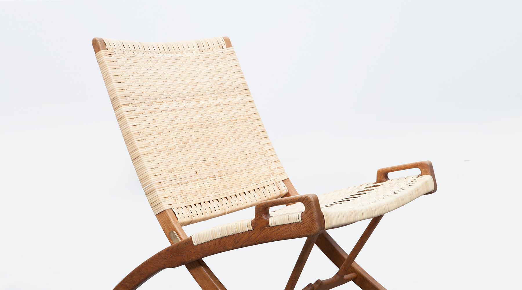 1940s Brown Oak and White Cane Folding Chair by Hans Wegner For Sale 6
