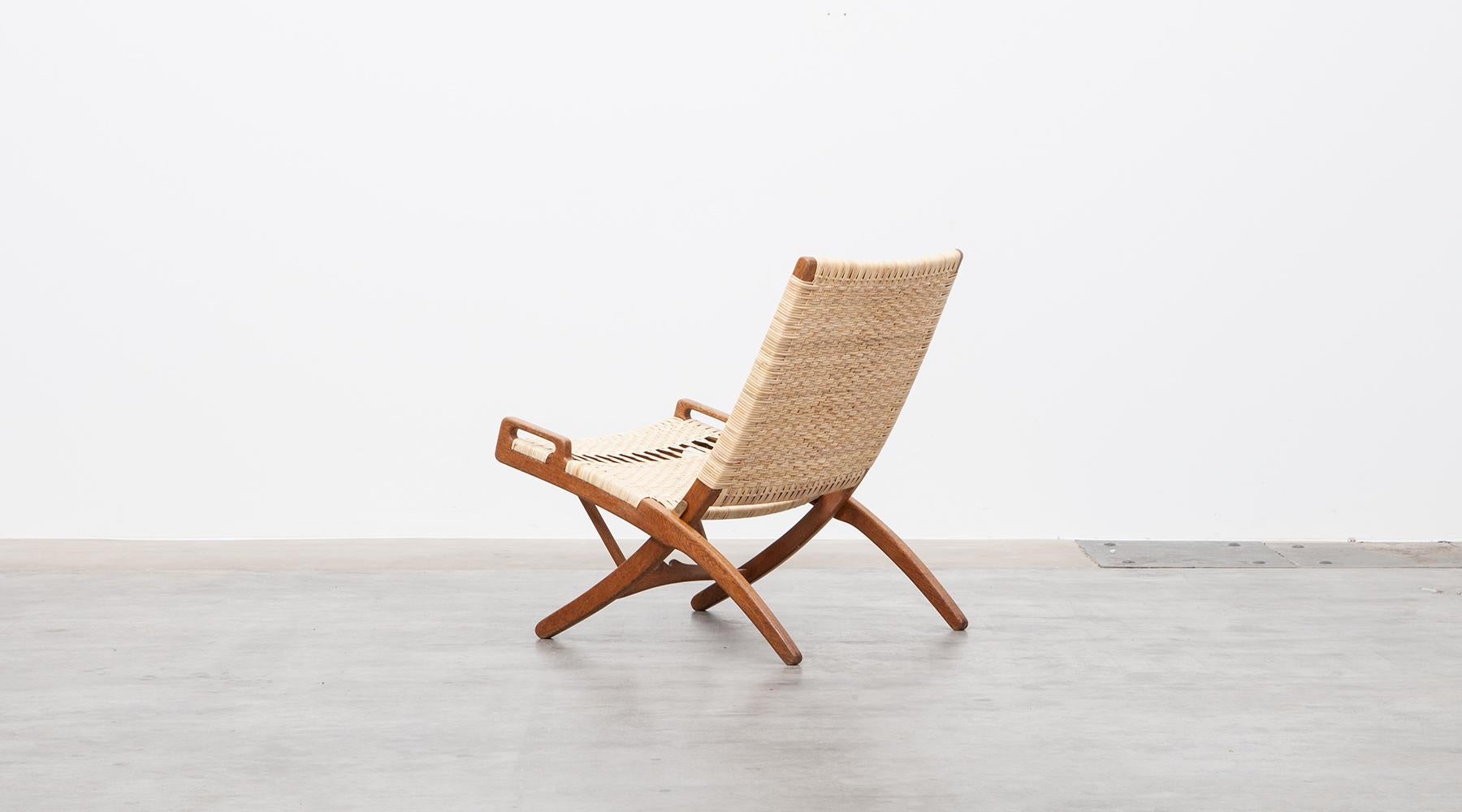 1940s Brown Oak and White Cane Folding Chair by Hans Wegner For Sale 1