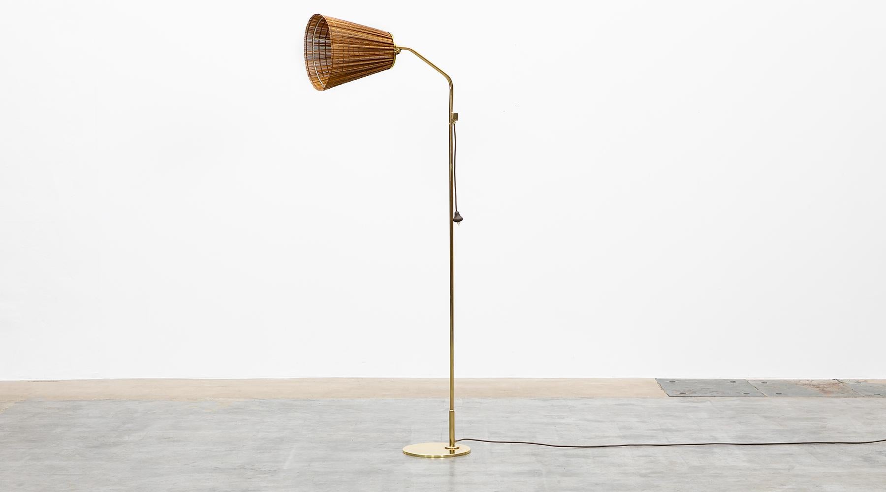 1940s Brown Wicker and Brass Stem Floor Lamp by Paavo Tynell 2