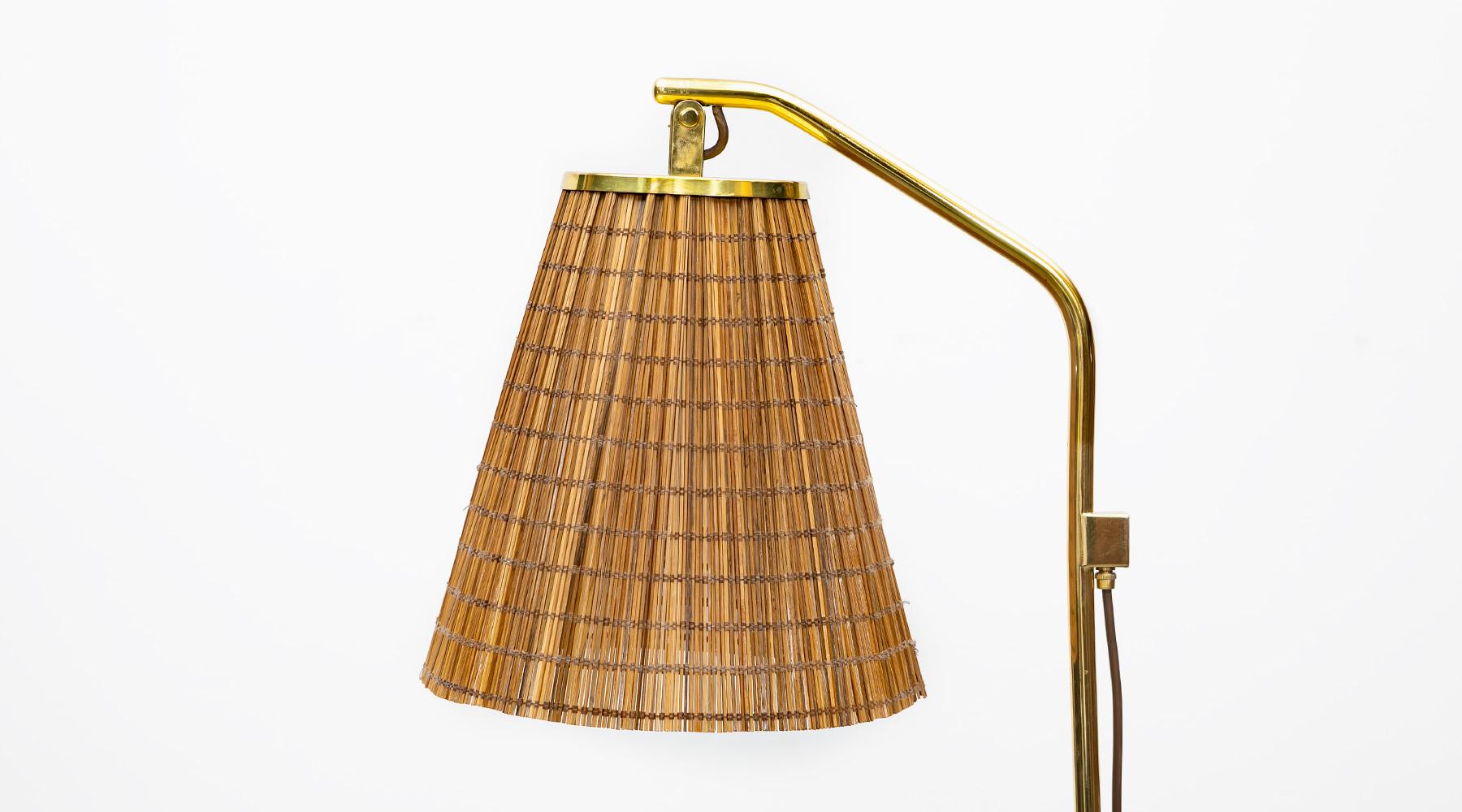 1940s Brown Wicker and Brass Stem Floor Lamp by Paavo Tynell 3