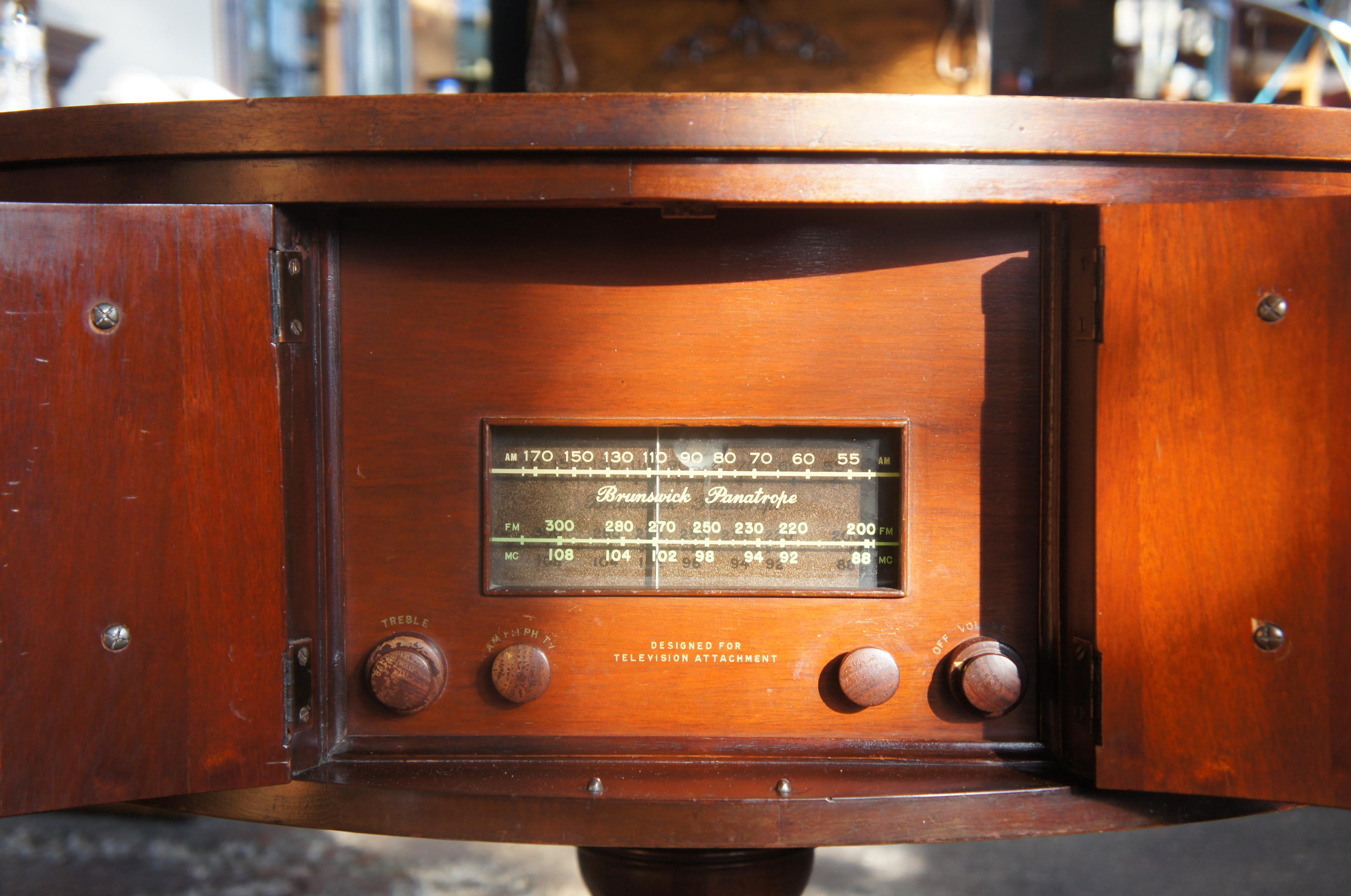 Leather 1940s Brunswick Panatrope Drum Table Sheraton Duncan Phyfe Mahogany Music Radio For Sale