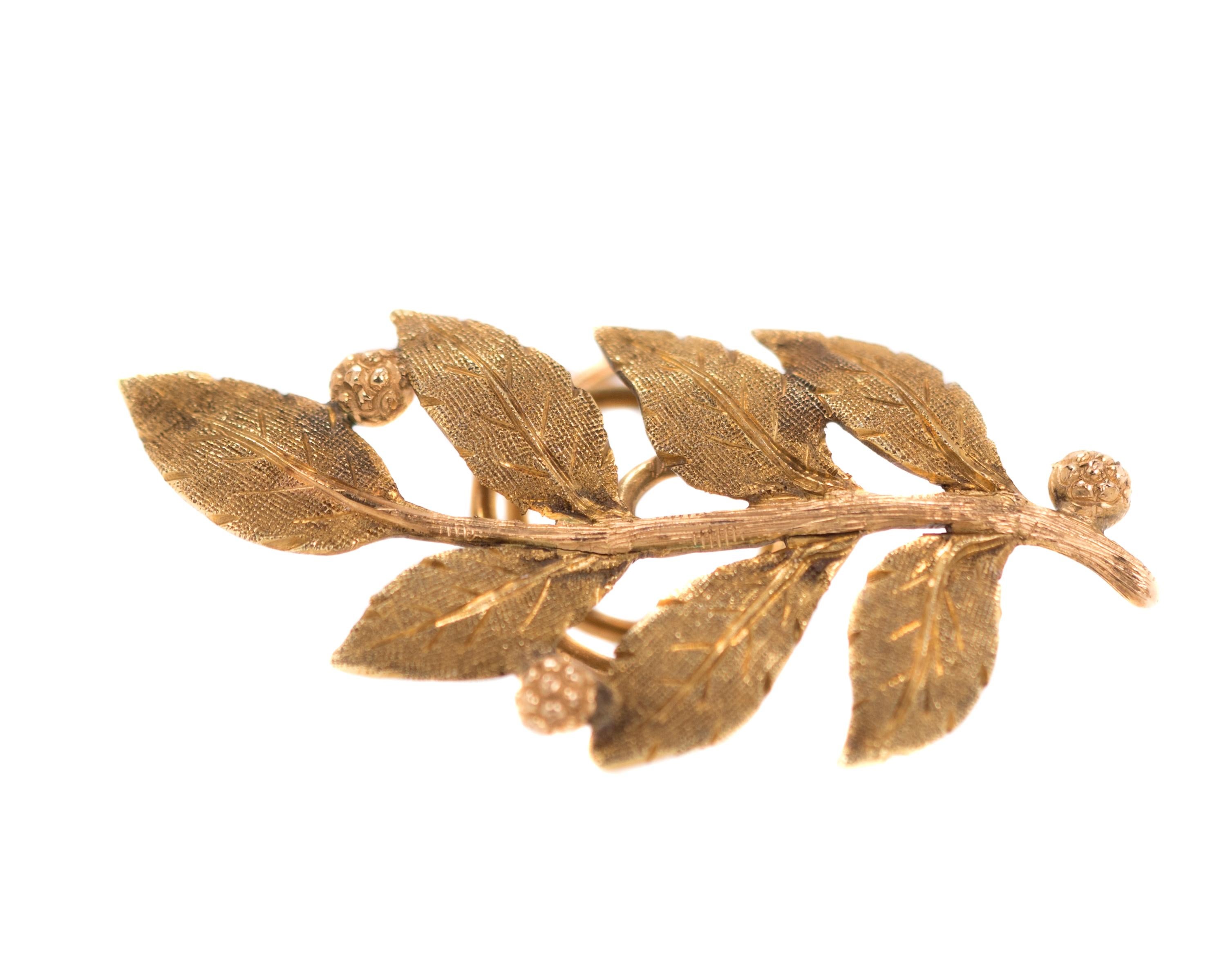 Women's or Men's 1940s Buccellati Leaf Lapel Pin Brooch, 18 Karat Yellow Gold For Sale