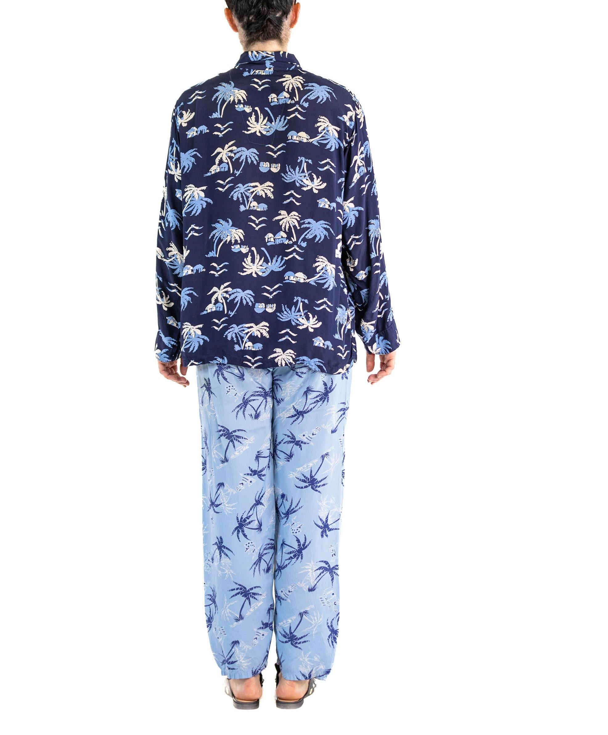 1940S BULLOCKS Navy Blue Rayon White Palm Tree Top & Pant Set For Sale 5