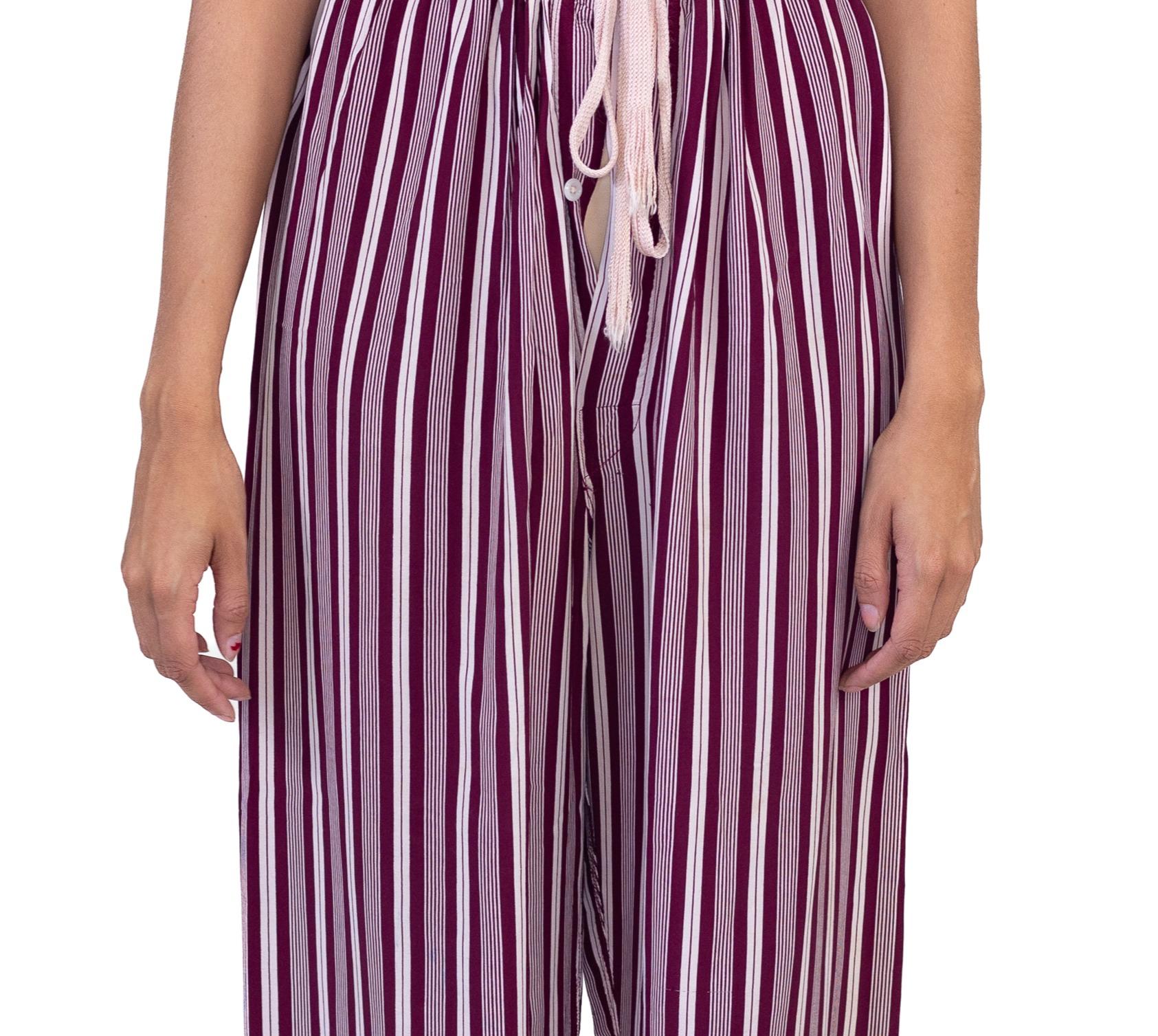 1940er Burgunderfarbene gestreifte Viskose-Pajama-Hose im Angebot 1