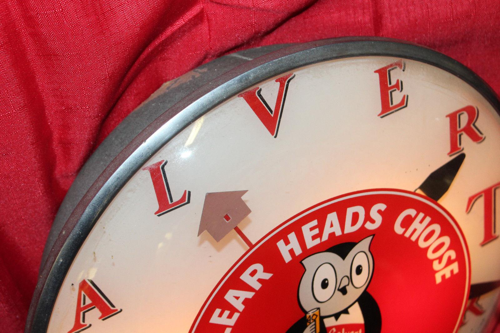 1940s Calvert Distillery Bubble Clock In Good Condition For Sale In Orange, CA