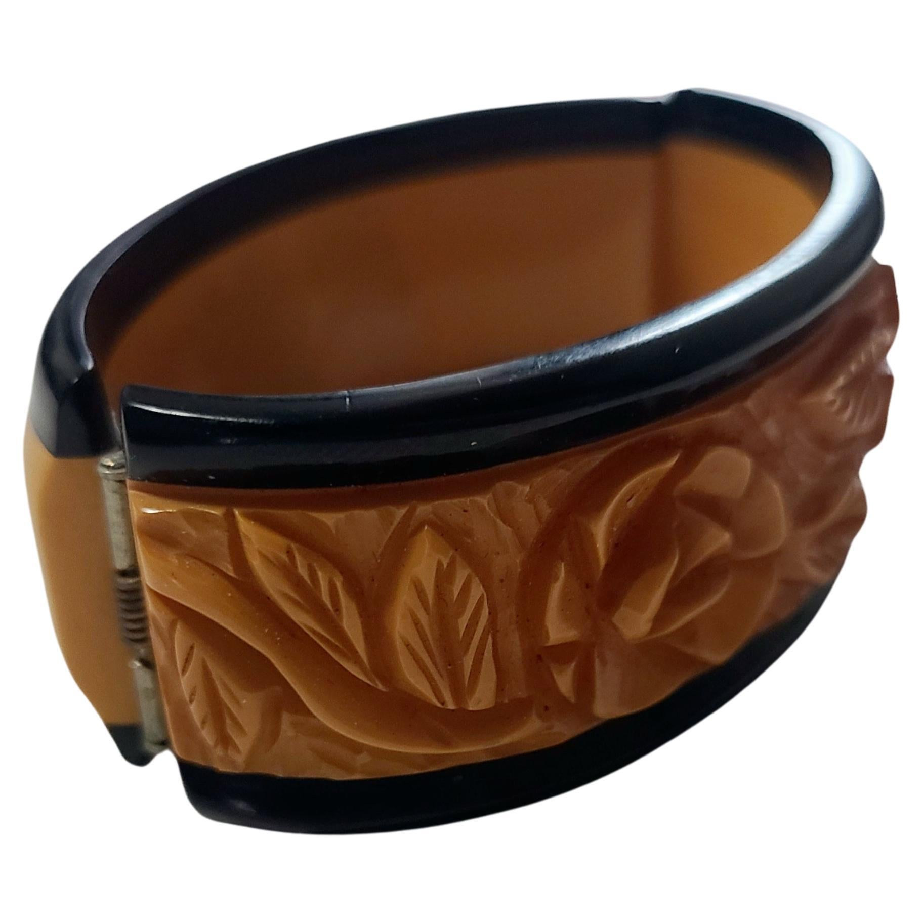 1940's Carved Butterscotch Bakelite Bangle For Sale