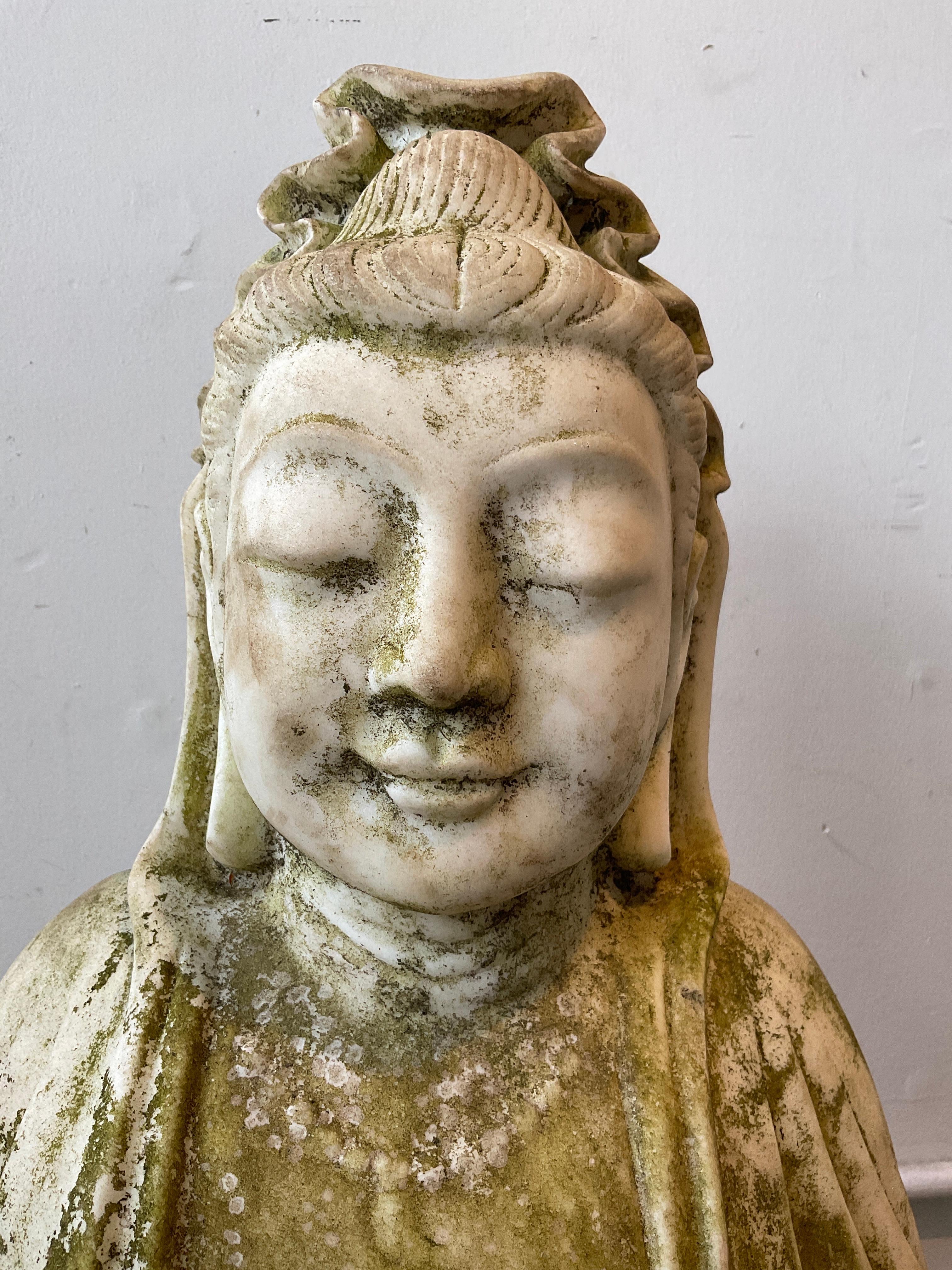 1940s  Siddharta in marmo scolpito alto 3 piedi in vendita 5