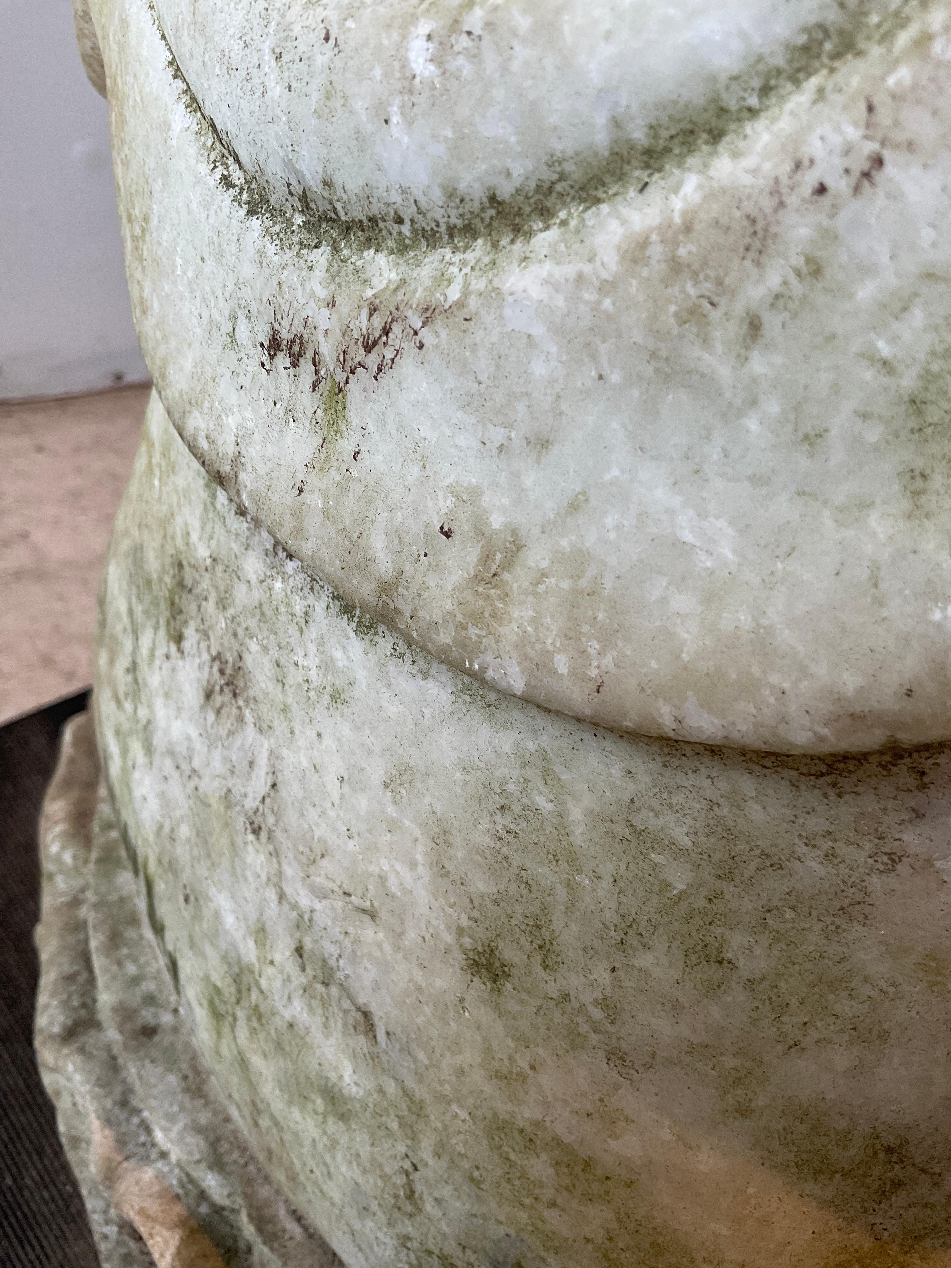 1940s  Siddharta in marmo scolpito alto 3 piedi in vendita 7