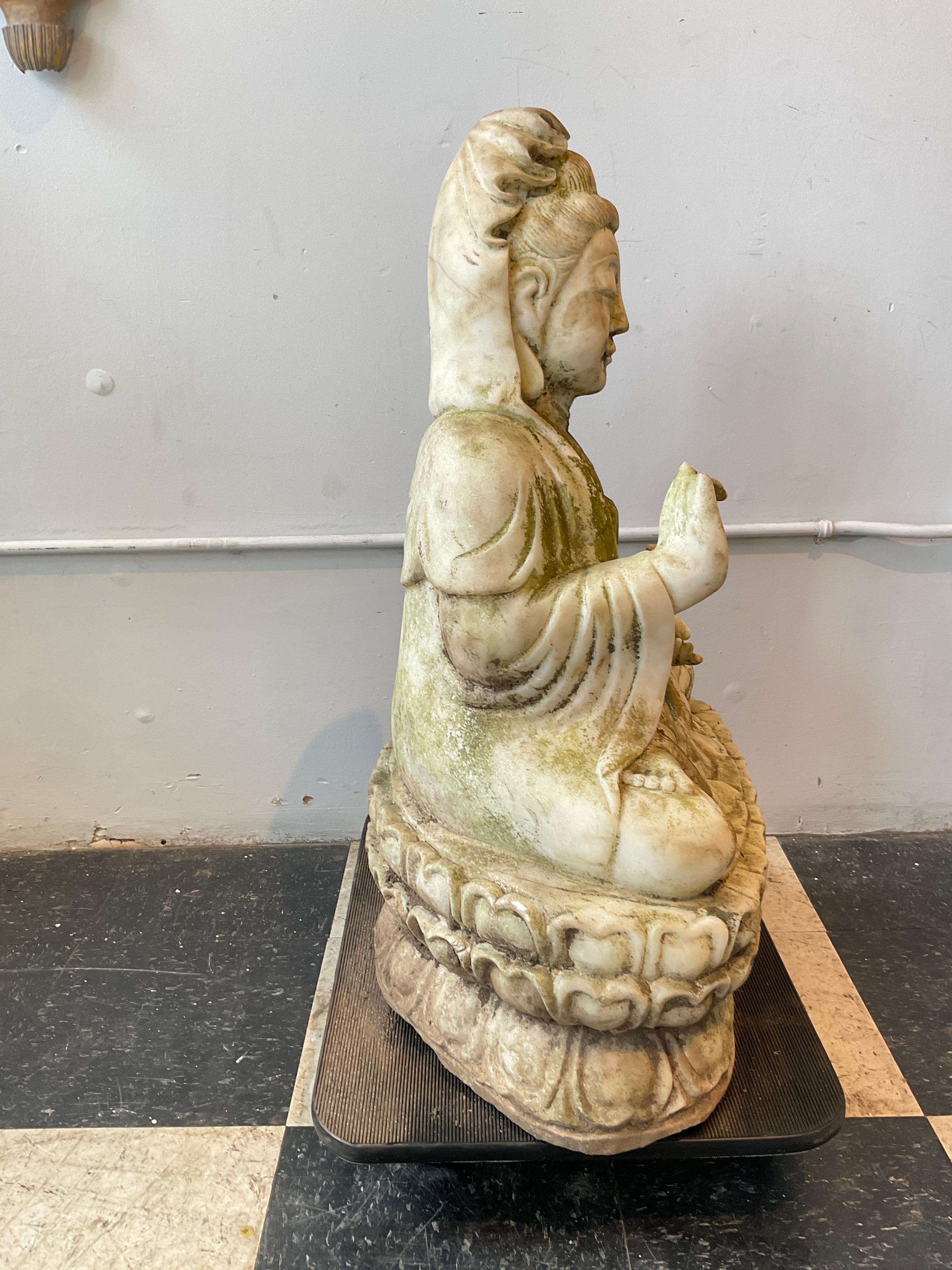 1940s  Siddharta in marmo scolpito alto 3 piedi in vendita 2