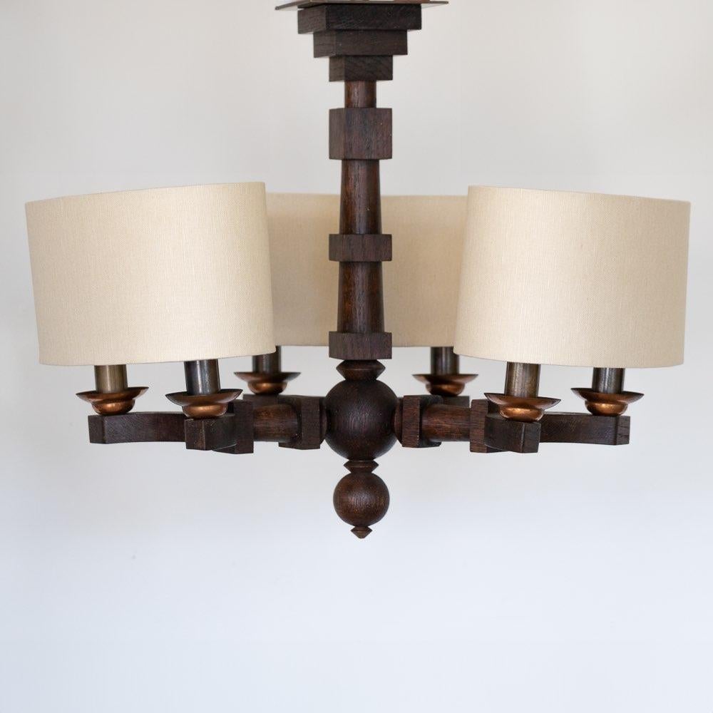 Lampadario in legno intagliato degli anni '40 di Charles Dudouyt in vendita 1