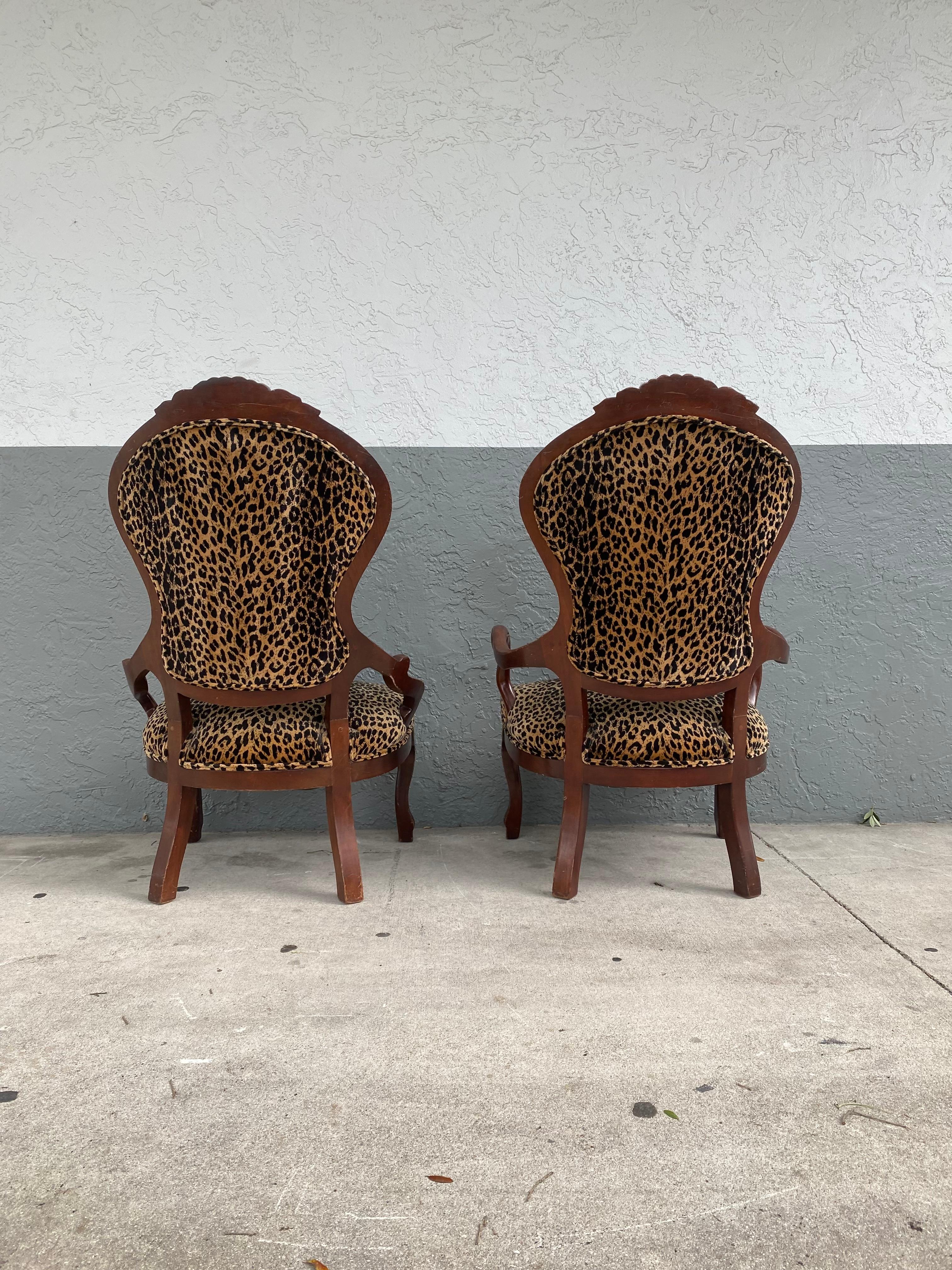 1940s Carved Floral Wood Leopard Scalamabdre Velvet Arm Chairs, Set of 2 For Sale 3