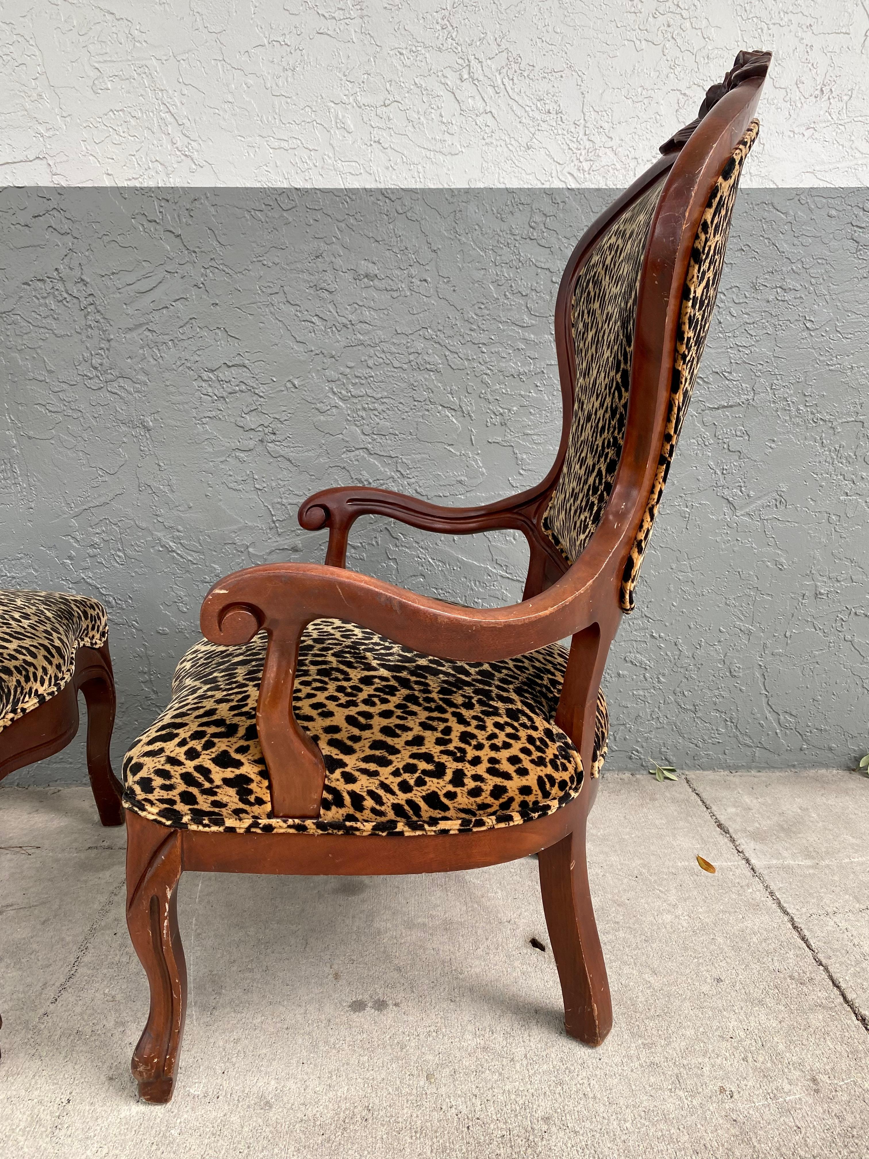 1940s Carved Floral Wood Leopard Scalamabdre Velvet Arm Chairs, Set of 2 For Sale 2