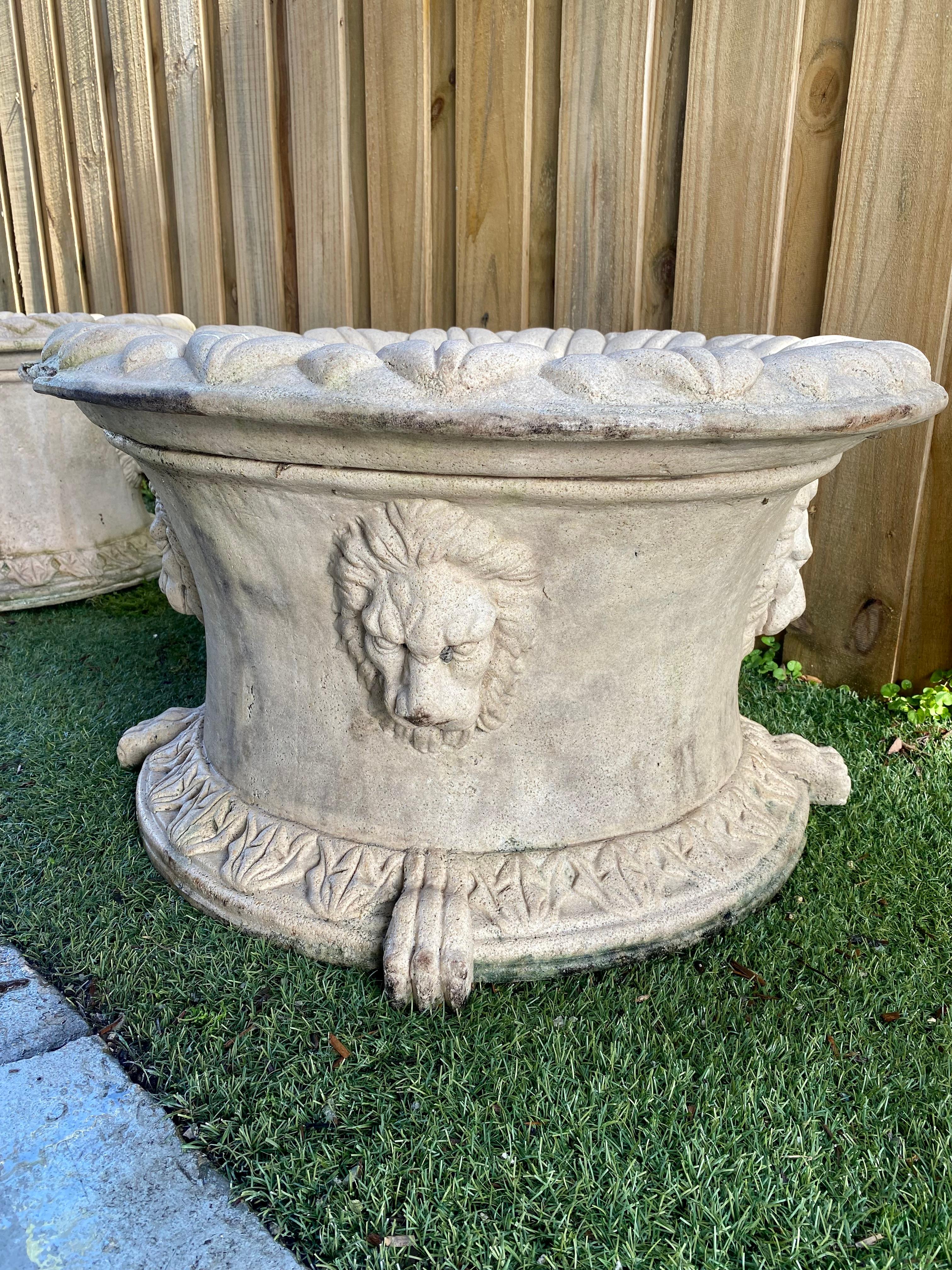 1940s Beige Cast Stone Large Round Neoclassical Style Lion Planters, Set of 4 For Sale 5