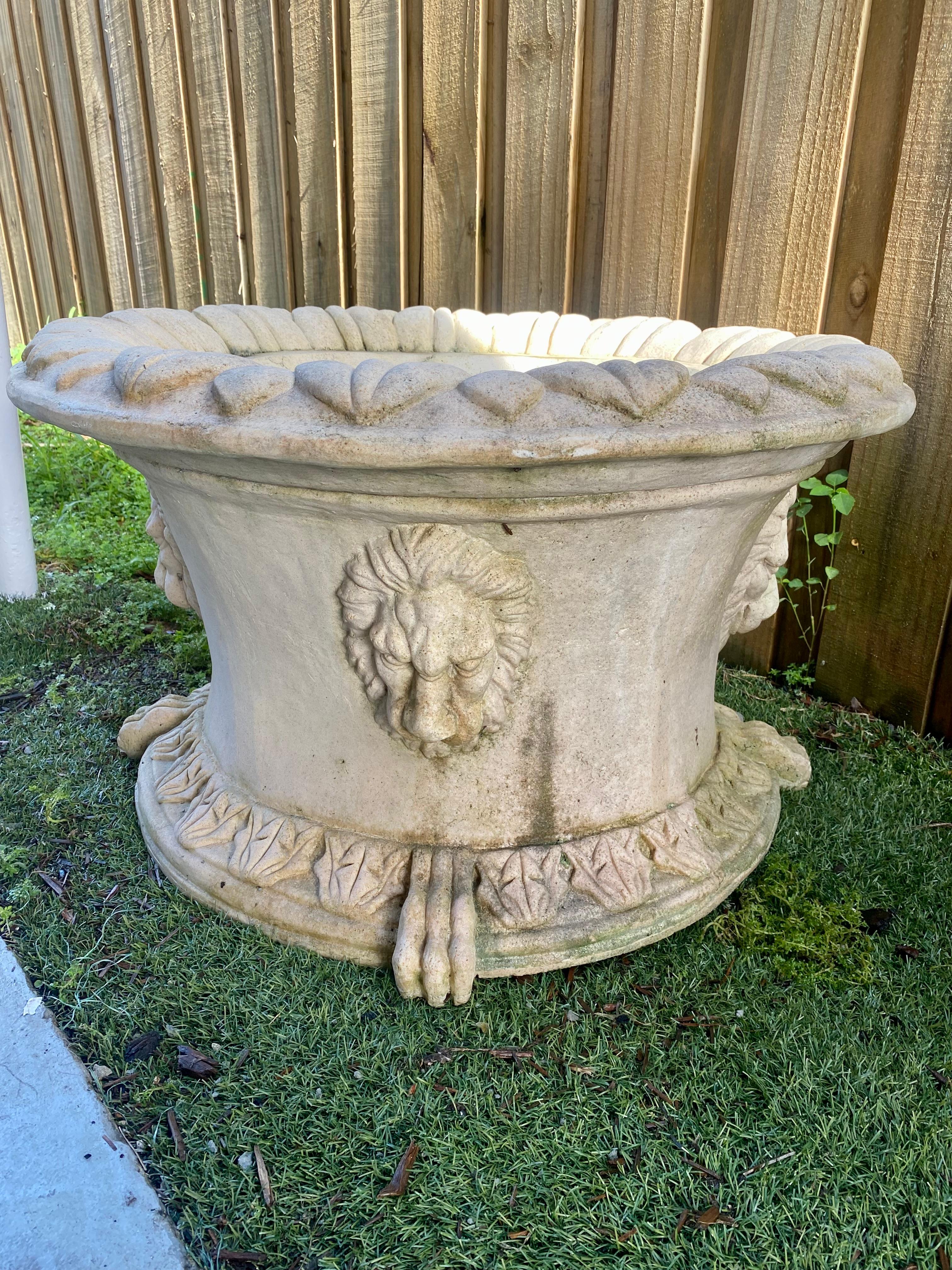 1940s Beige Cast Stone Large Round Neoclassical Style Lion Planters, Set of 4 For Sale 7
