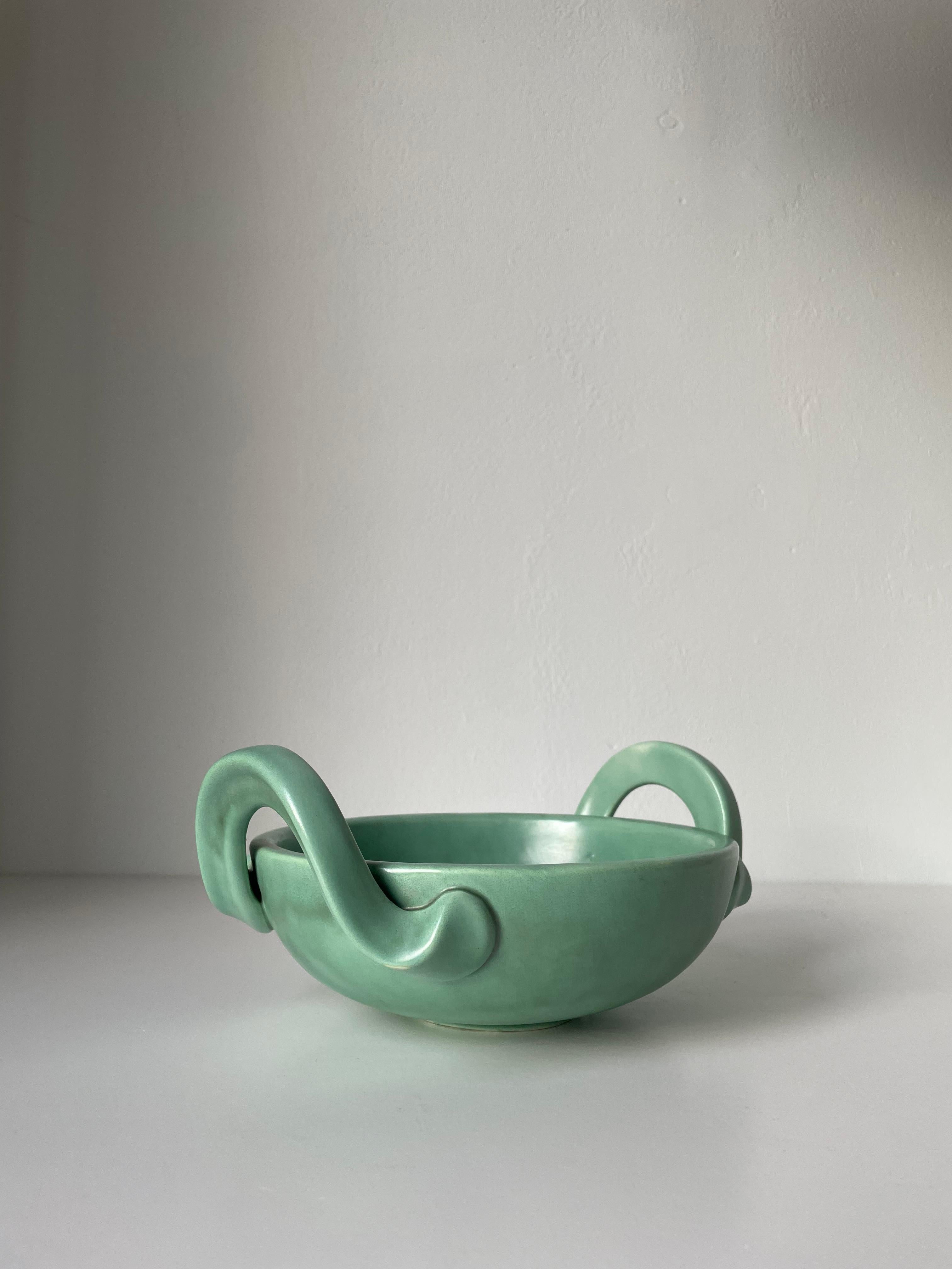 Arthur Percy 1940s Celadon Green Art Nouveau Handle Bowl, Sweden For Sale 7
