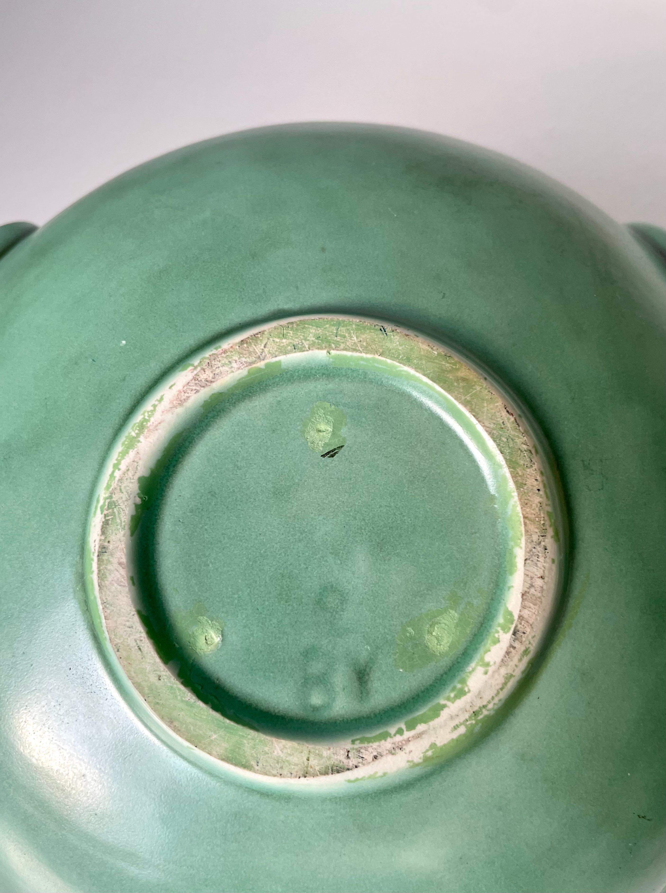 Arthur Percy 1940s Celadon Green Art Nouveau Handle Bowl, Sweden For Sale 9