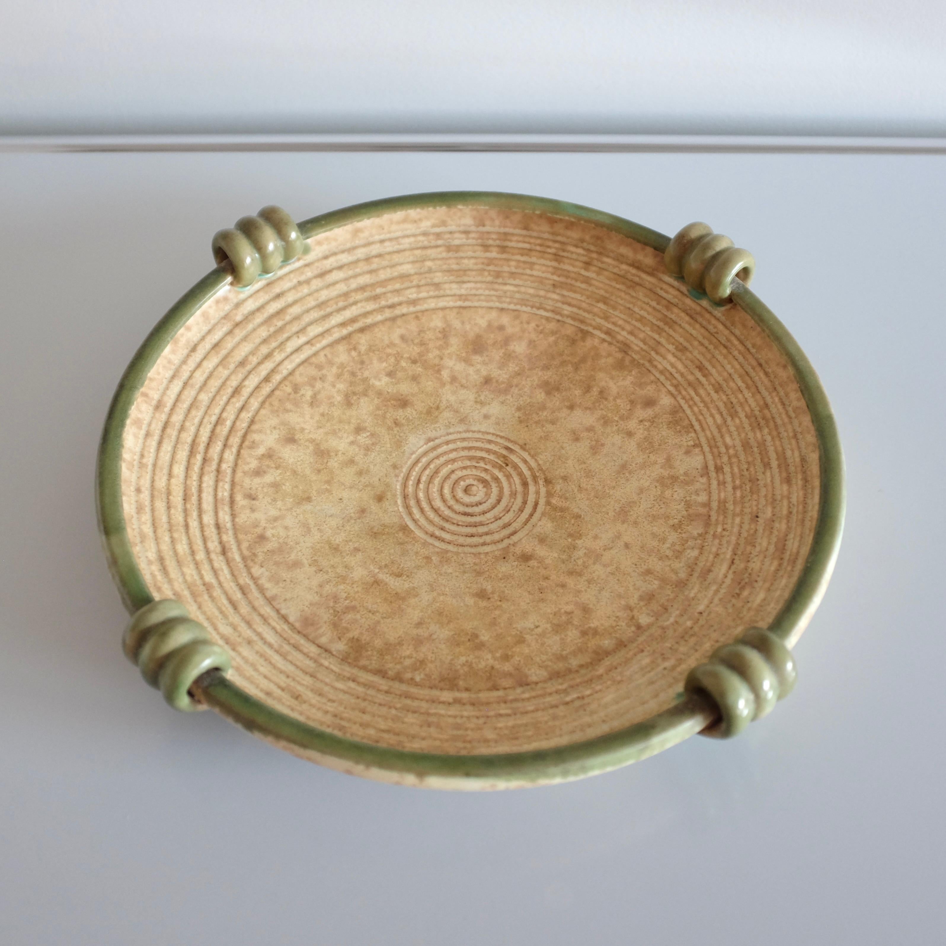 Scandinavian Modern 1940s Ceramic dish by Christer Heijl For Sale