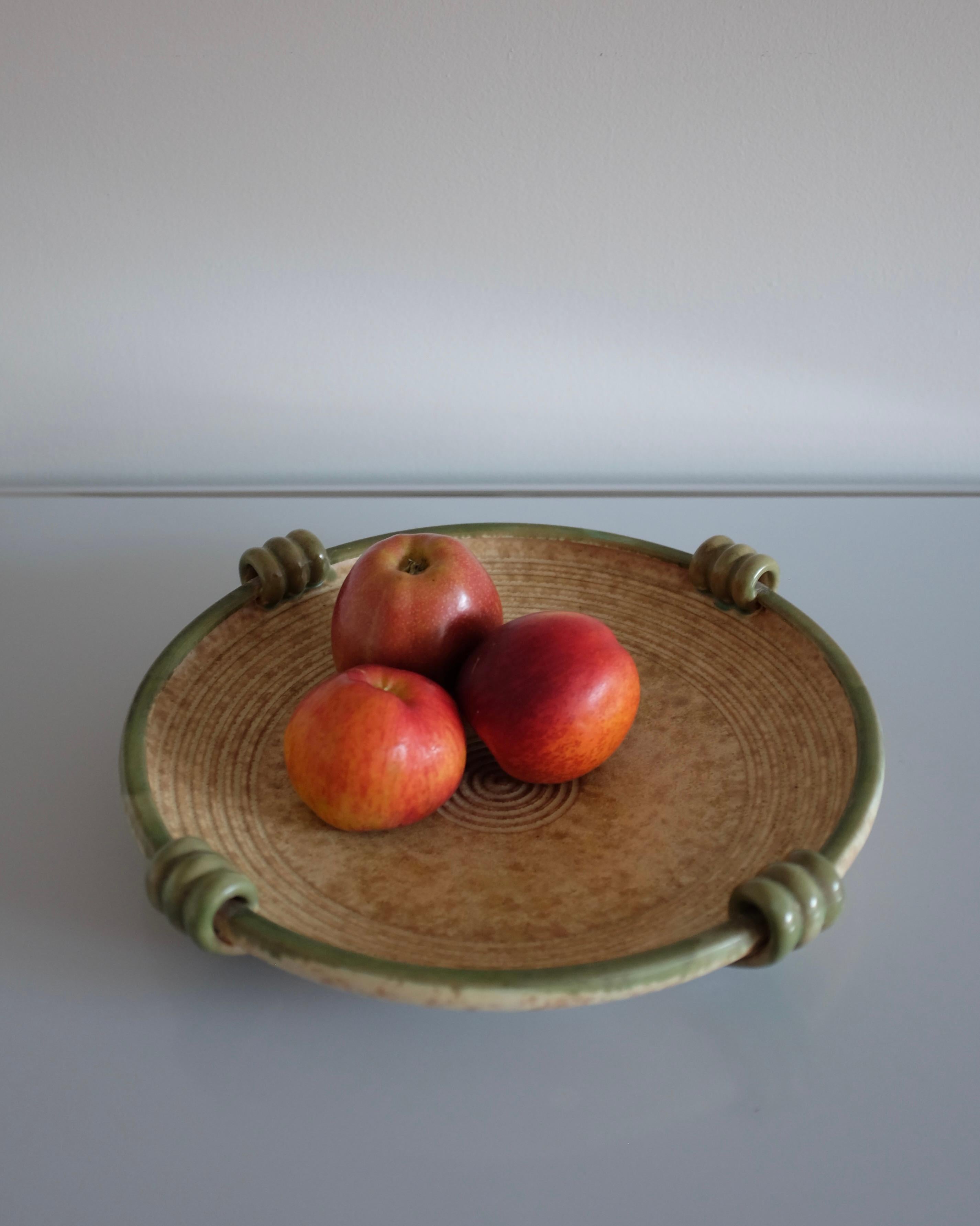 Earthenware 1940s Ceramic dish by Christer Heijl For Sale