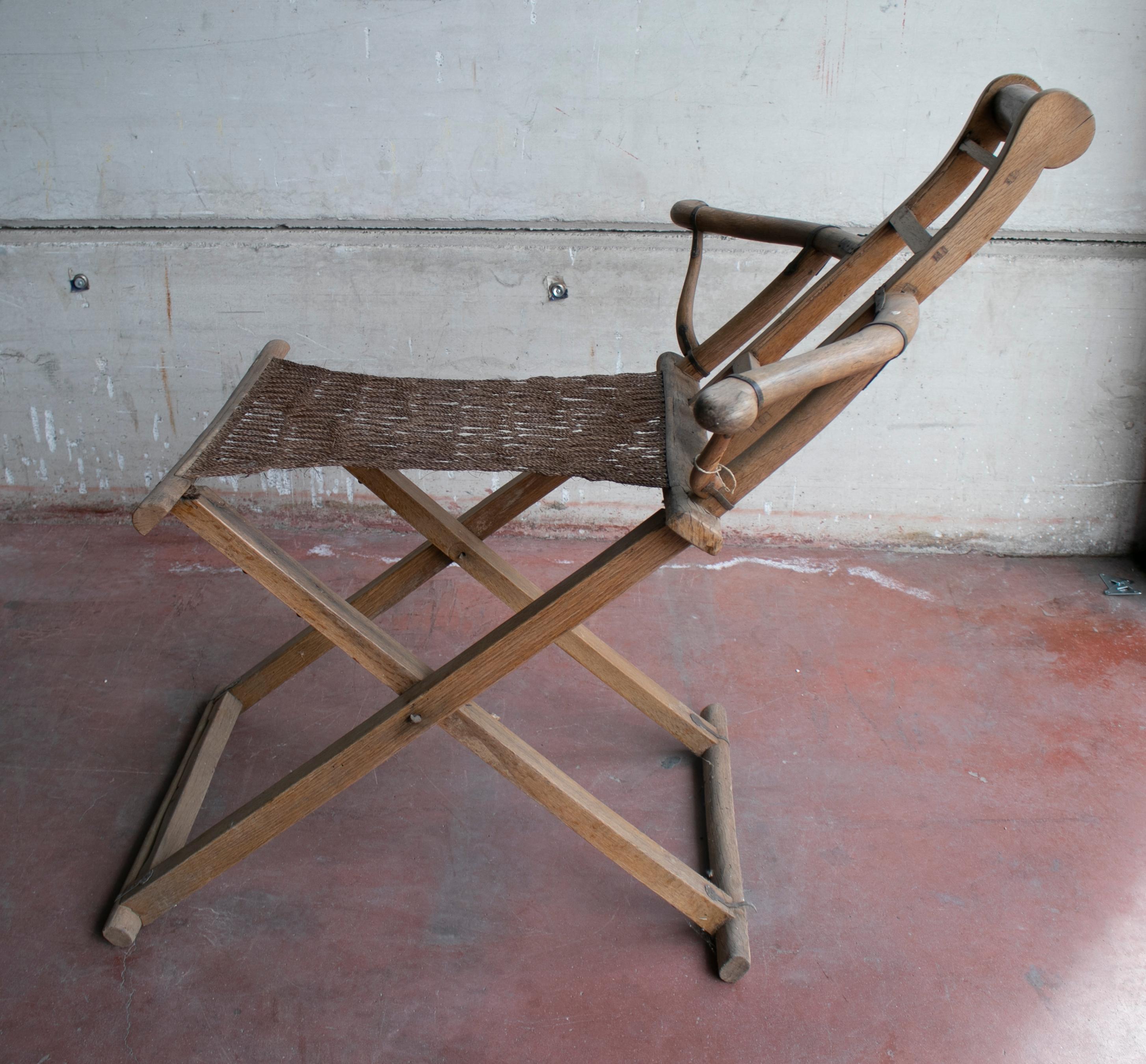 1940s Chinese Deck Sofa Chair with Arms and Woven String Seat In Good Condition In Marbella, ES