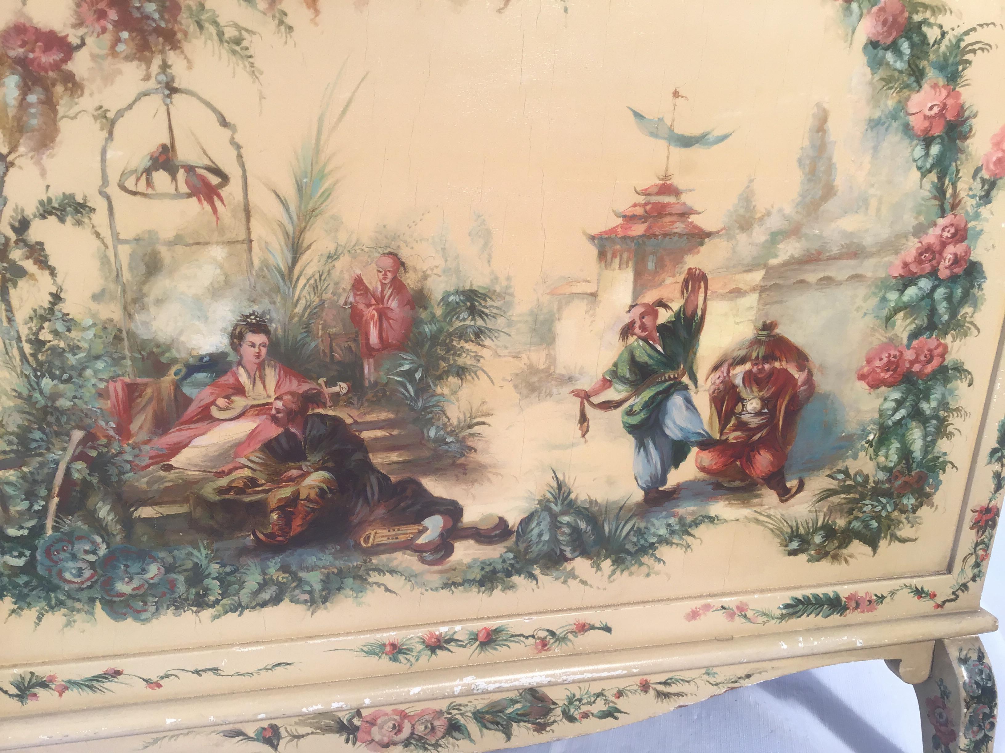 1940s Chinoiserie Hand Painted Magazine Holder For Sale 6