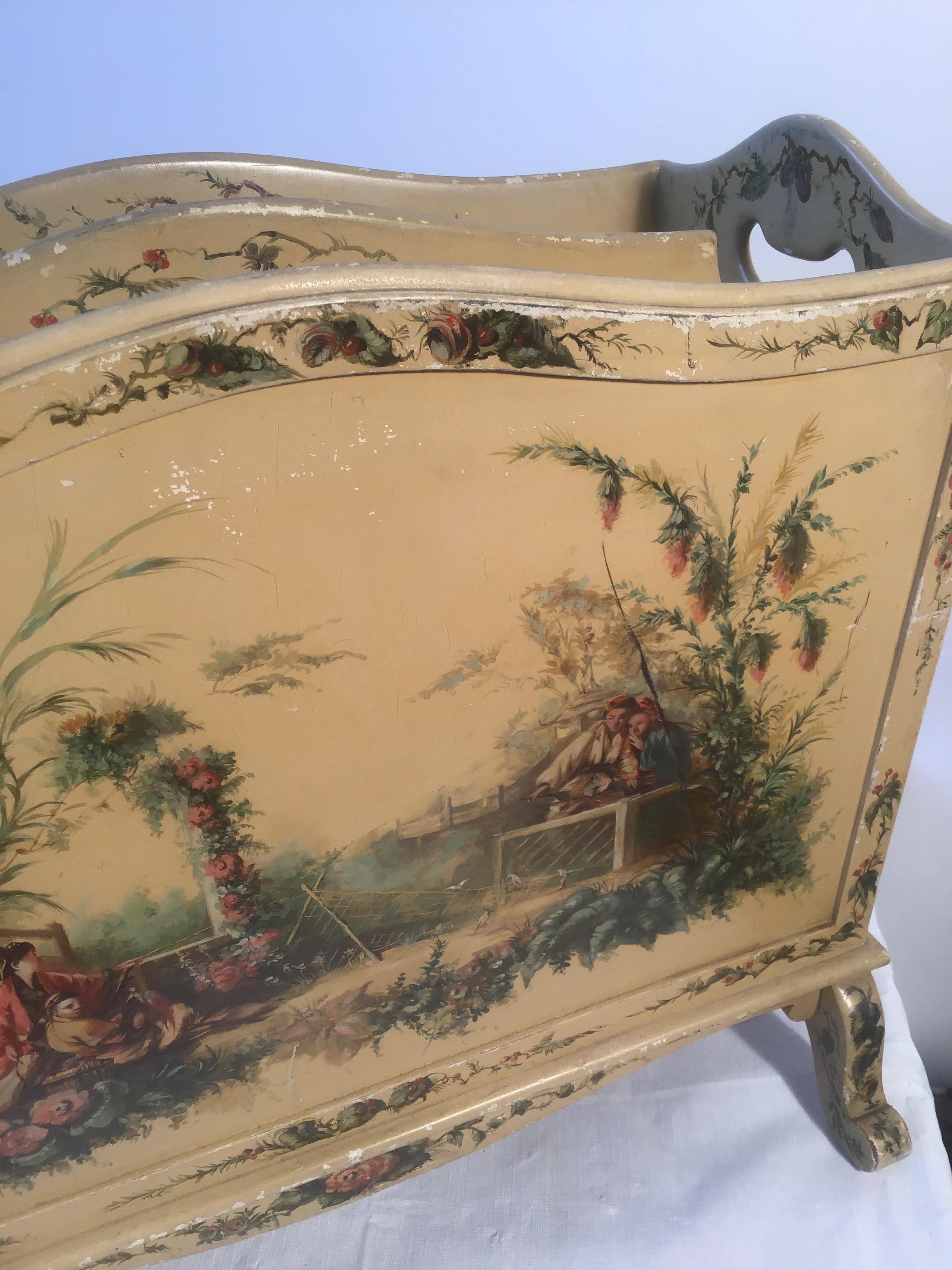 1940s Chinoiserie Hand Painted Magazine Holder For Sale 8