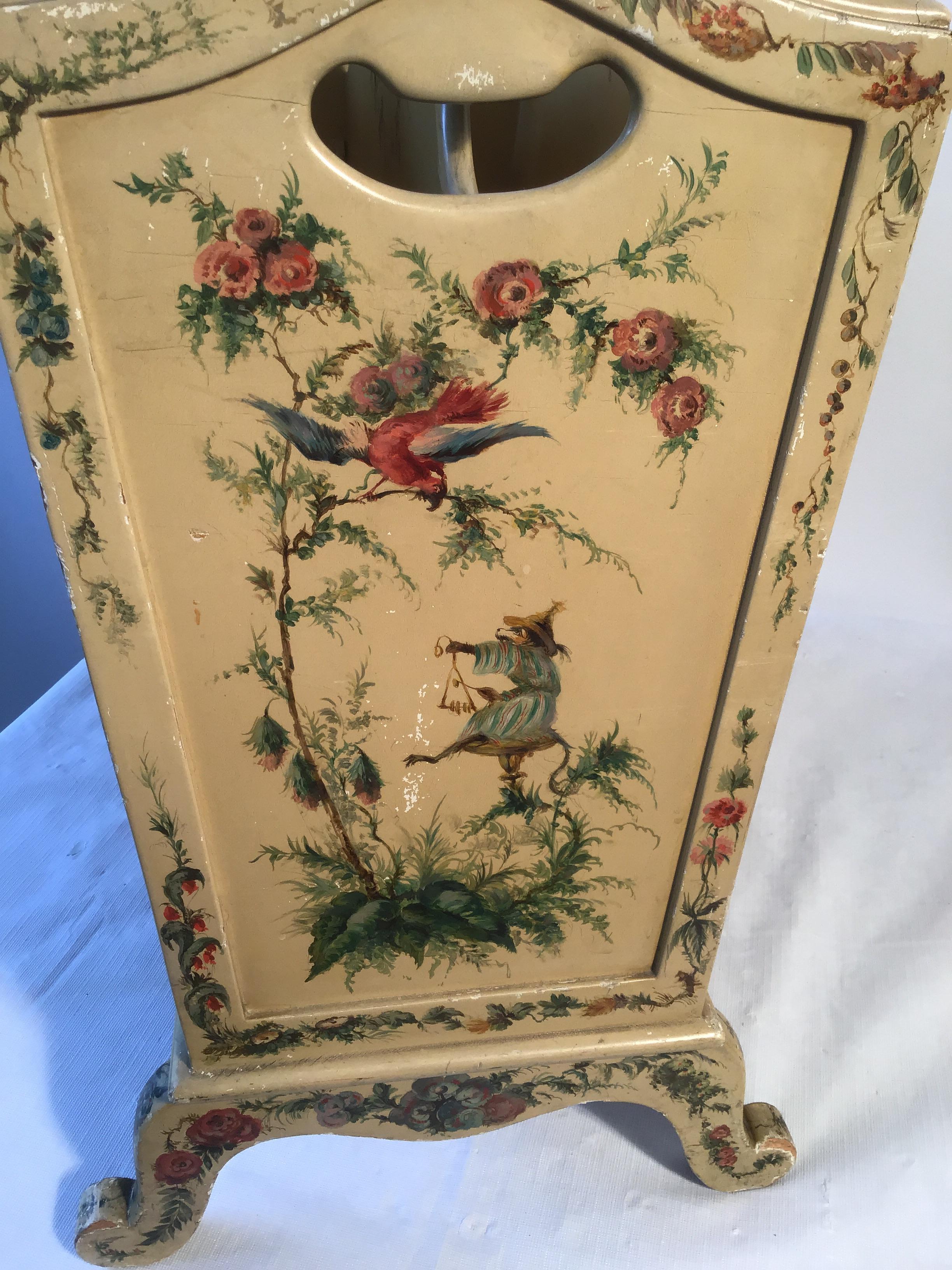 1940s Chinoiserie Hand Painted Magazine Holder For Sale 11