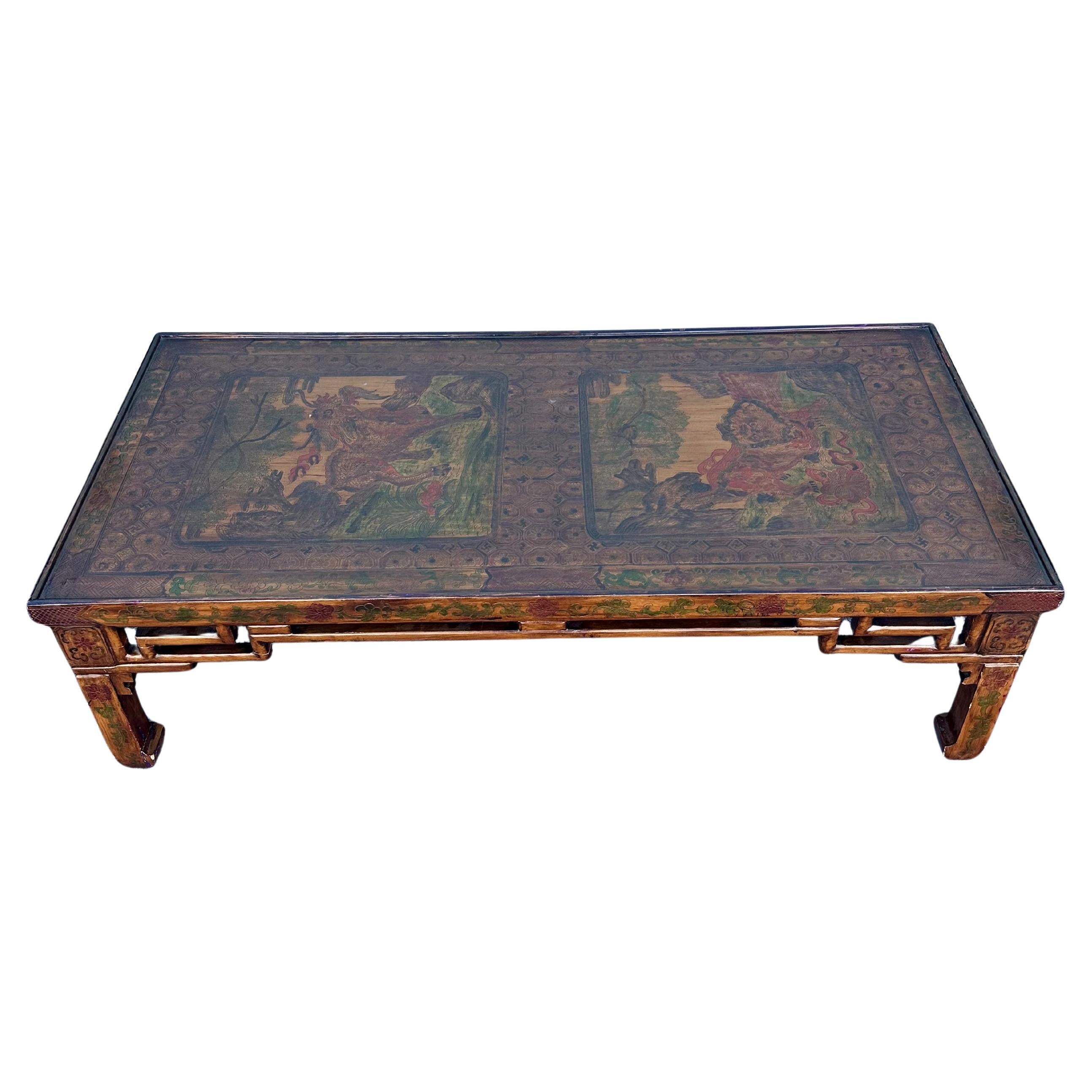 Bois doré peint à la main de style chinoiseries Ming des années 1940  Table basse