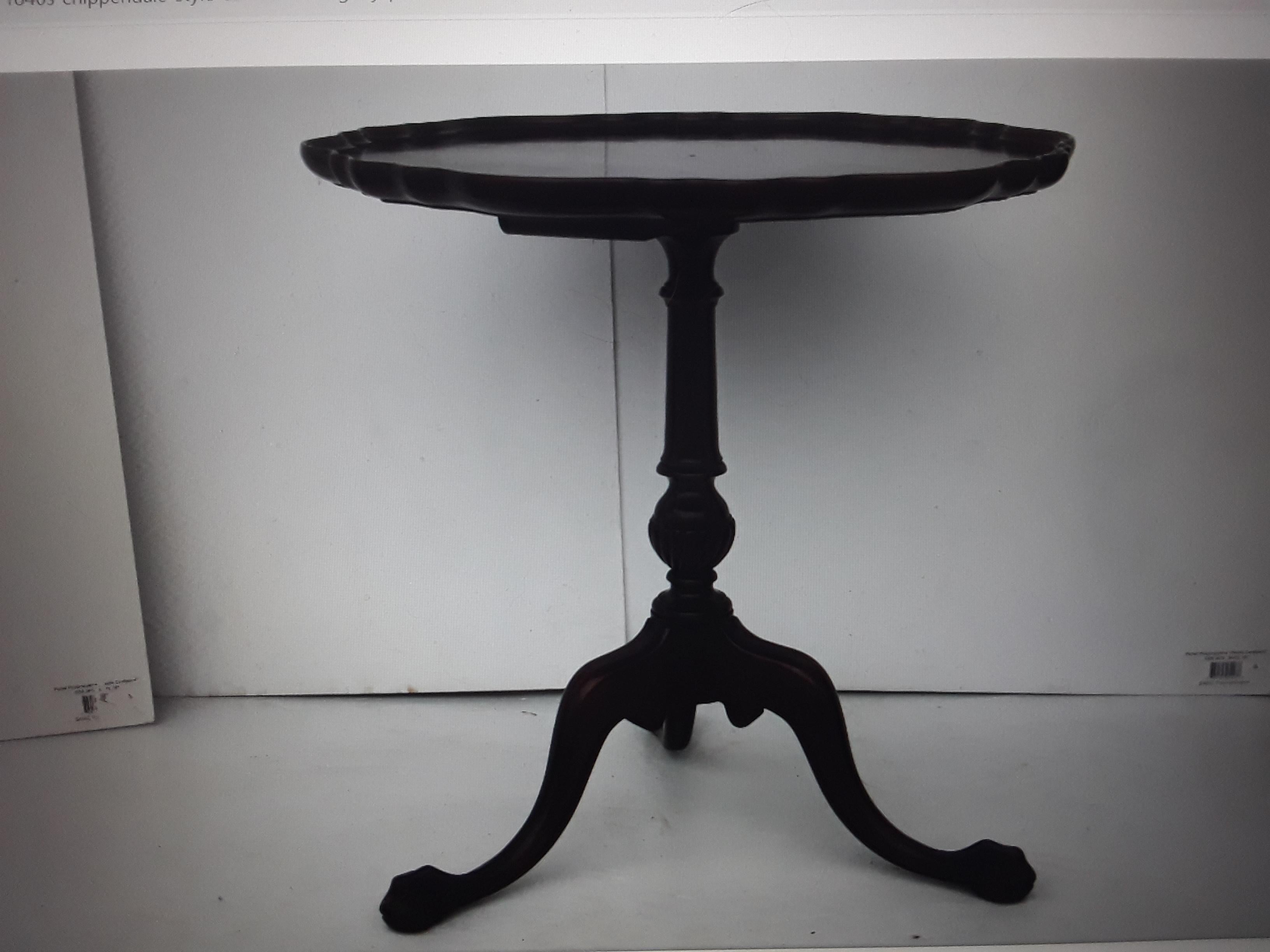 1940's Chippendale Style Carved Mahogany Pie Crust Carved Ball/ Claw Side Table For Sale 4