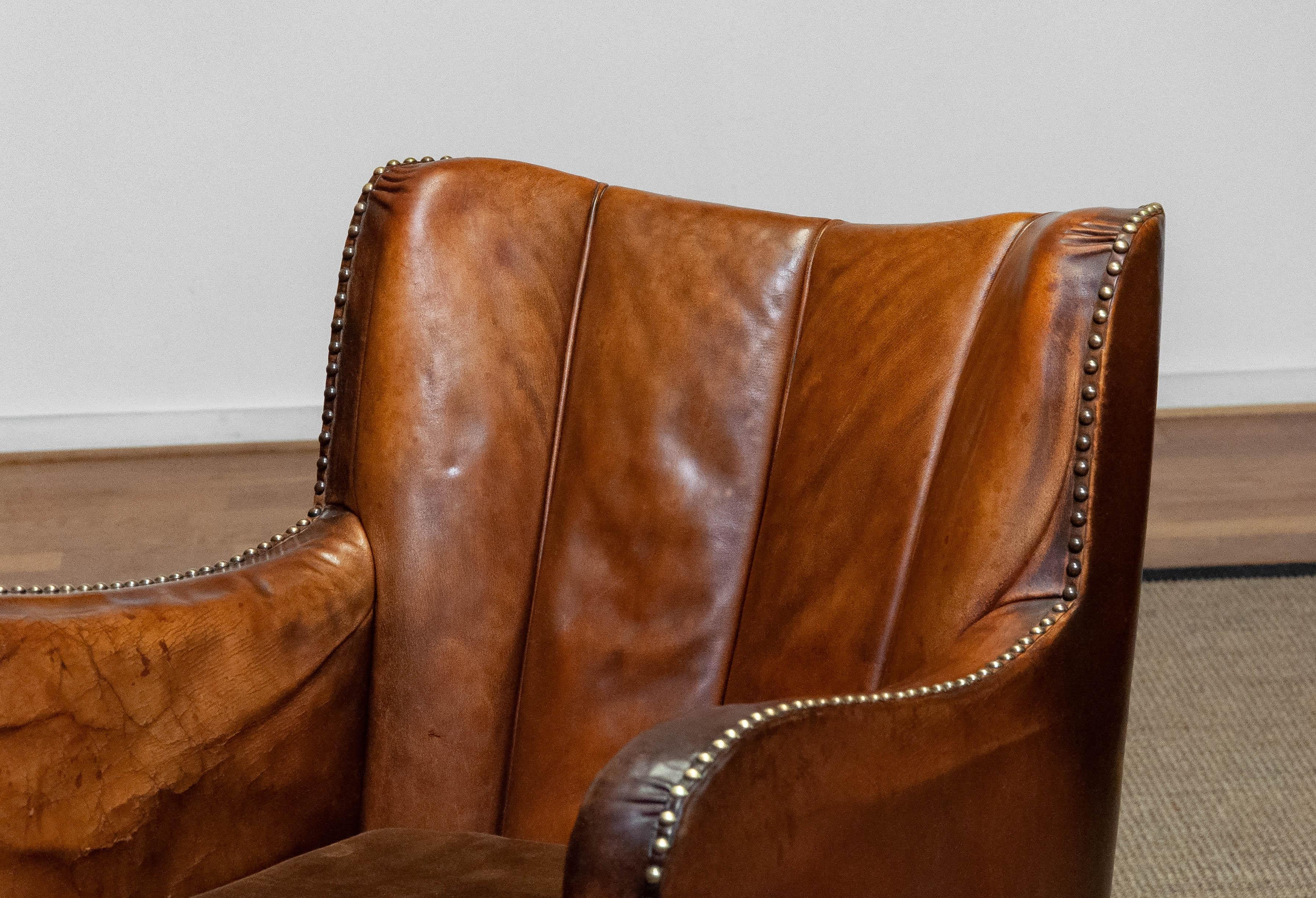 1940s Club Chair in Tan Brown Patinated Leather in the Style of Fritz Hansen For Sale 6