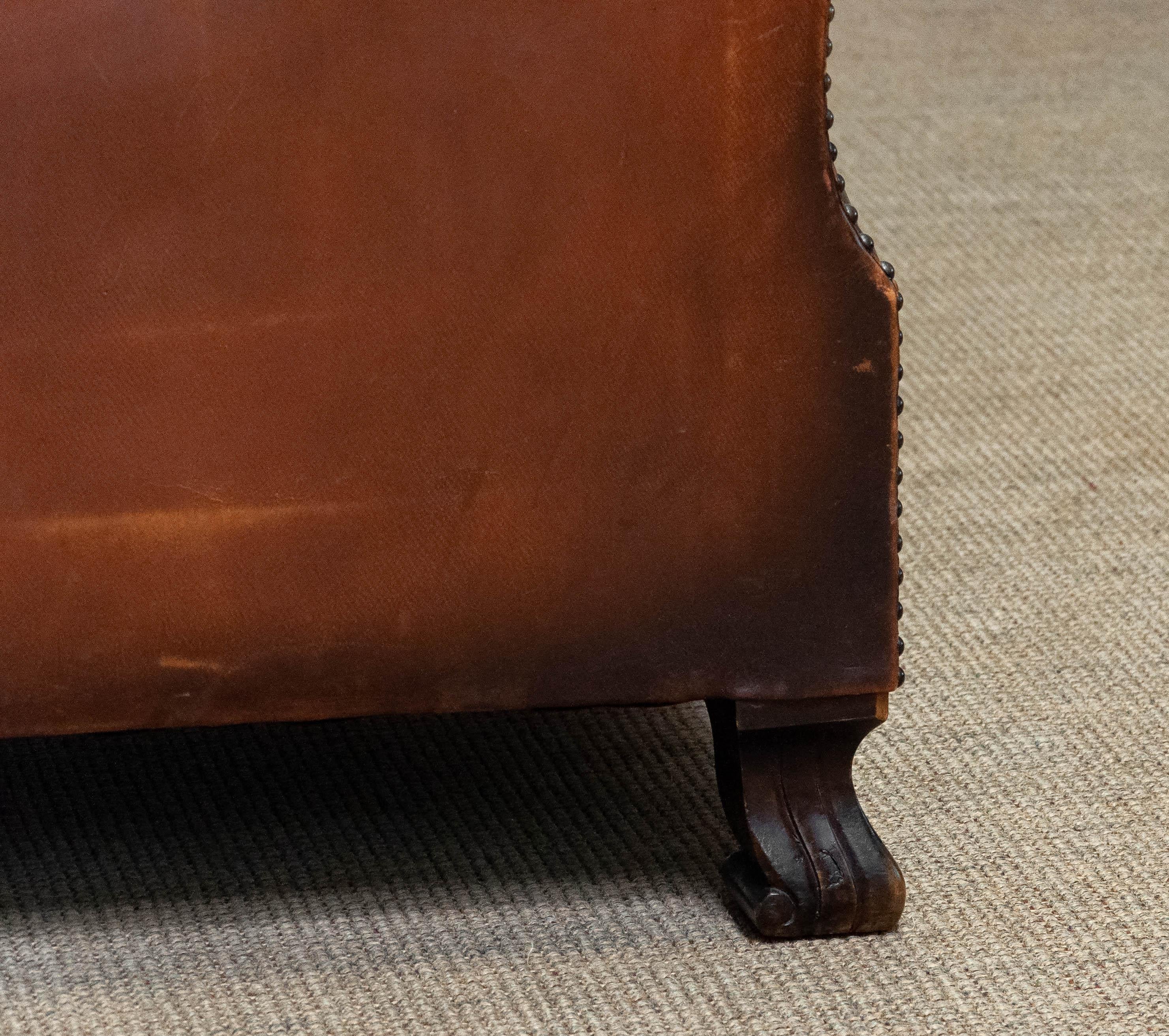 1940s Club Chair in Tan Brown Patinated Leather in the Style of Fritz Hansen In Good Condition For Sale In Silvolde, Gelderland