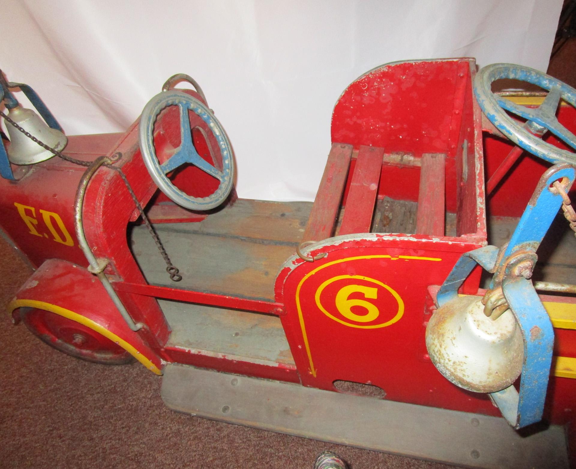 1940s Coney Island Amusement Park Kiddie Car Fire Engine in Original Condition 4