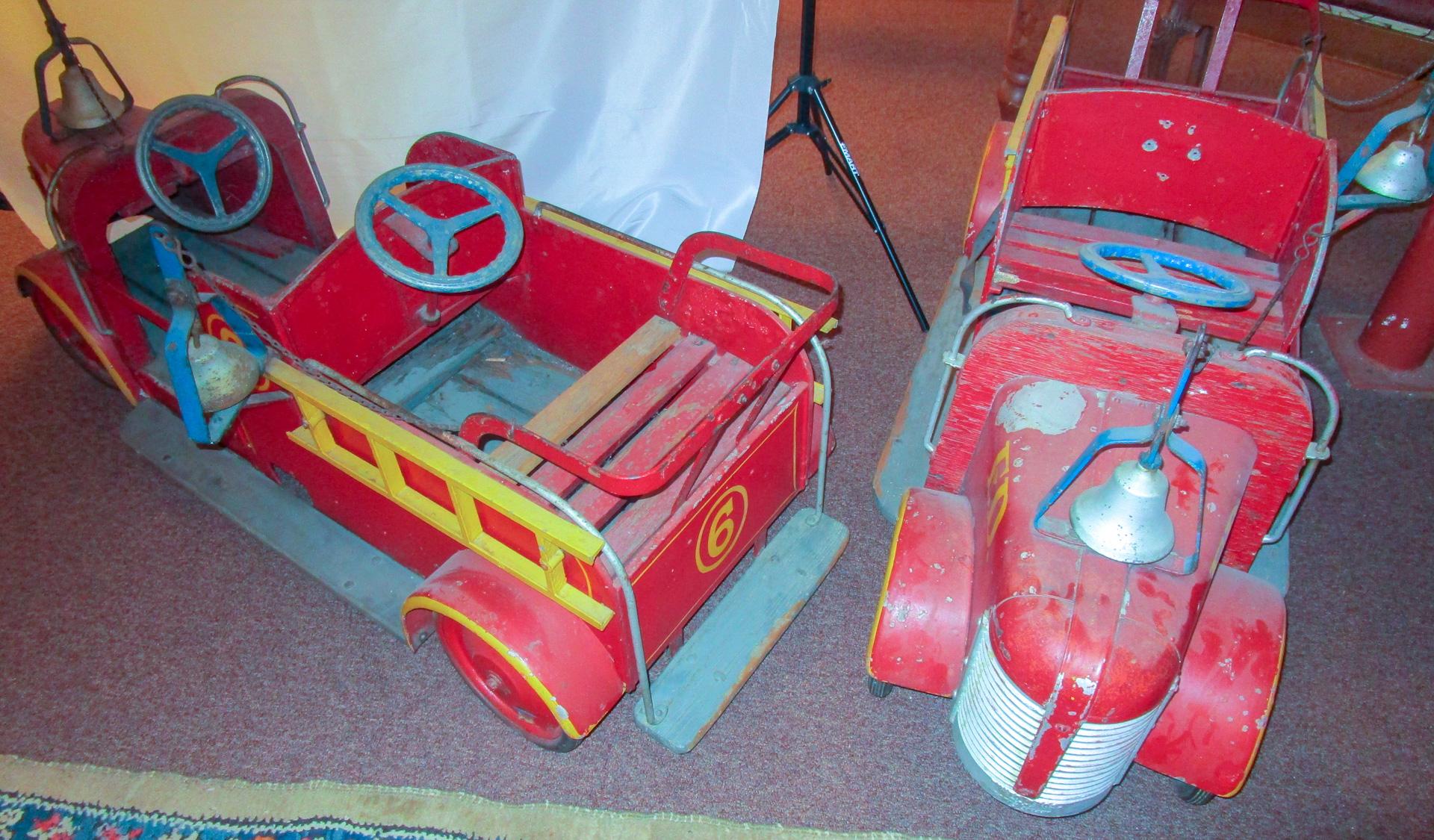 1940s Coney Island Amusement Park Kiddie Car Fire Engine in Original Condition 7