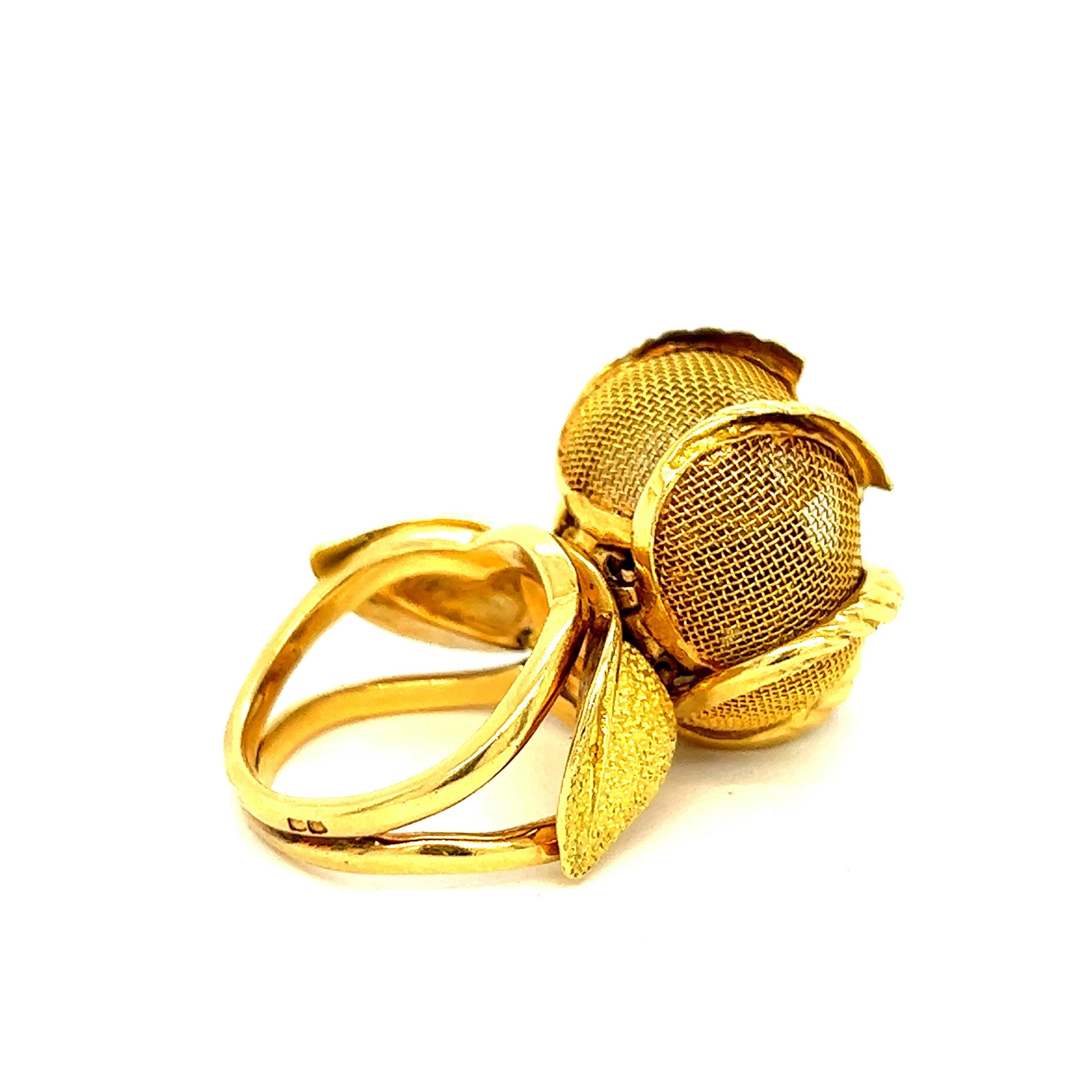 Kontinentaler Rubin-Saphir-Diamant-Gold-Blumenring 1940er  im Angebot 2