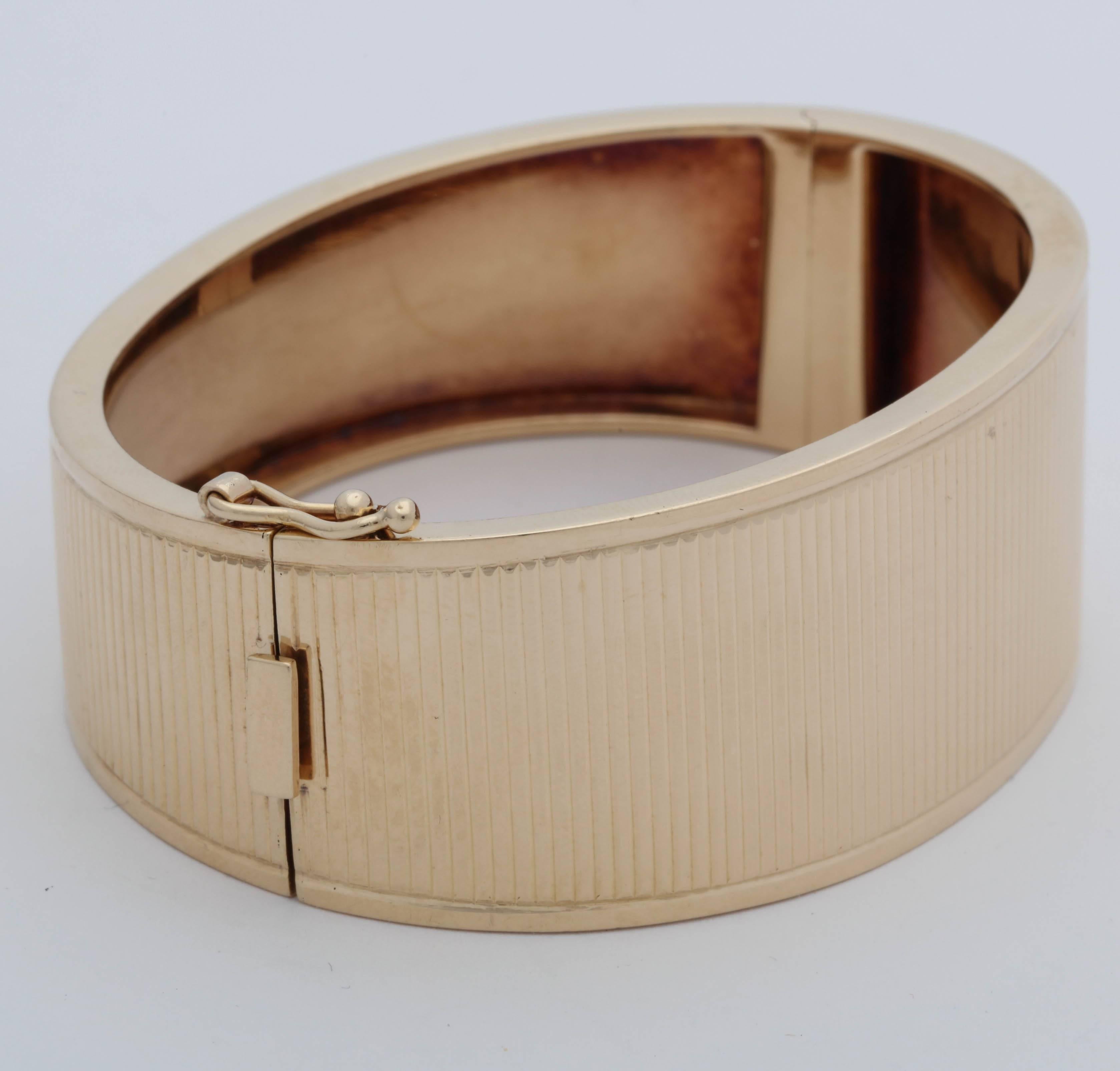 Women's 1940s Cool, Chic and Hip High Polish Ridged Gold Tapered Bangle Bracelet