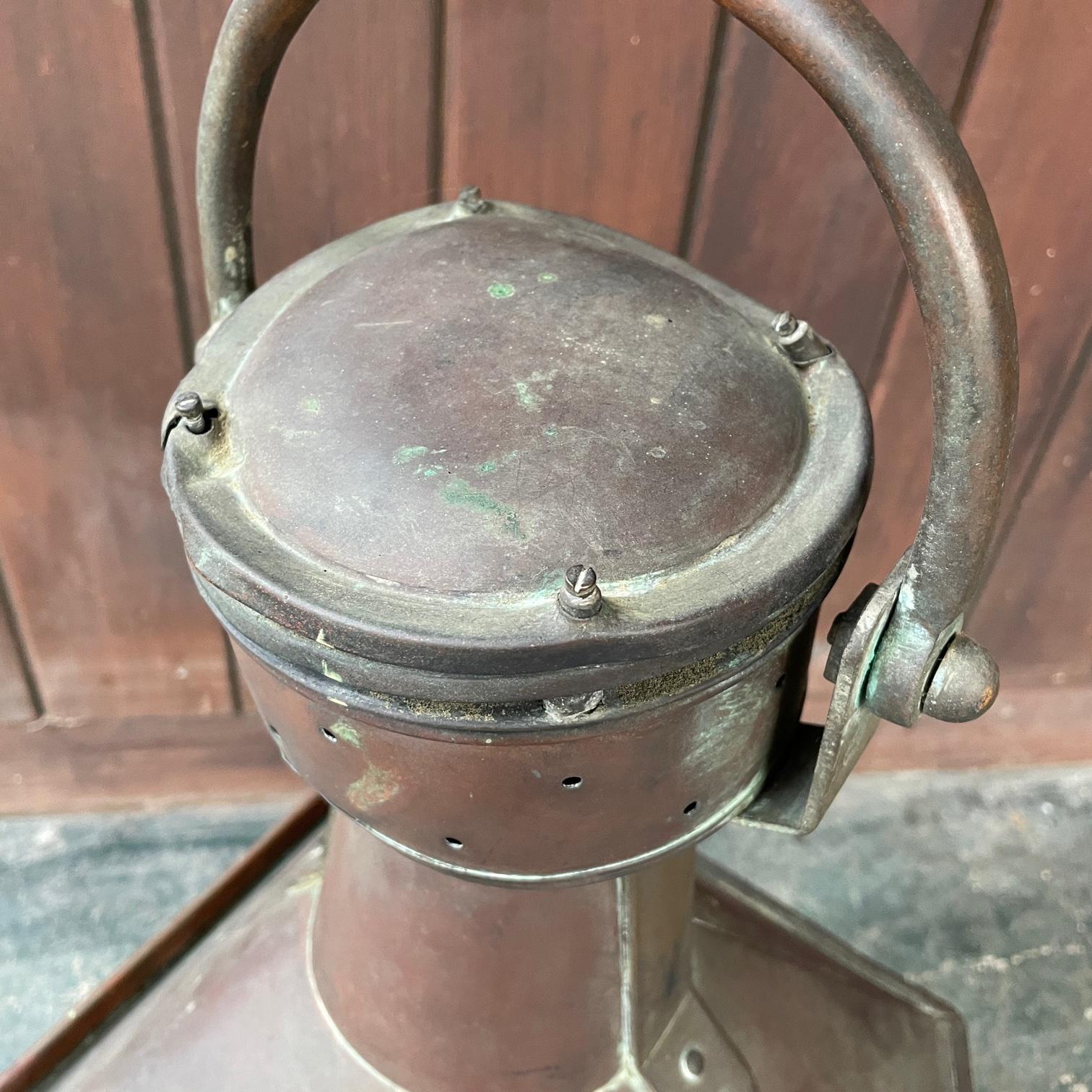 Fait main 1940s Copper+Brass Ships Starboard Lantern Wartime Merchant Vintage Cabin Light en vente