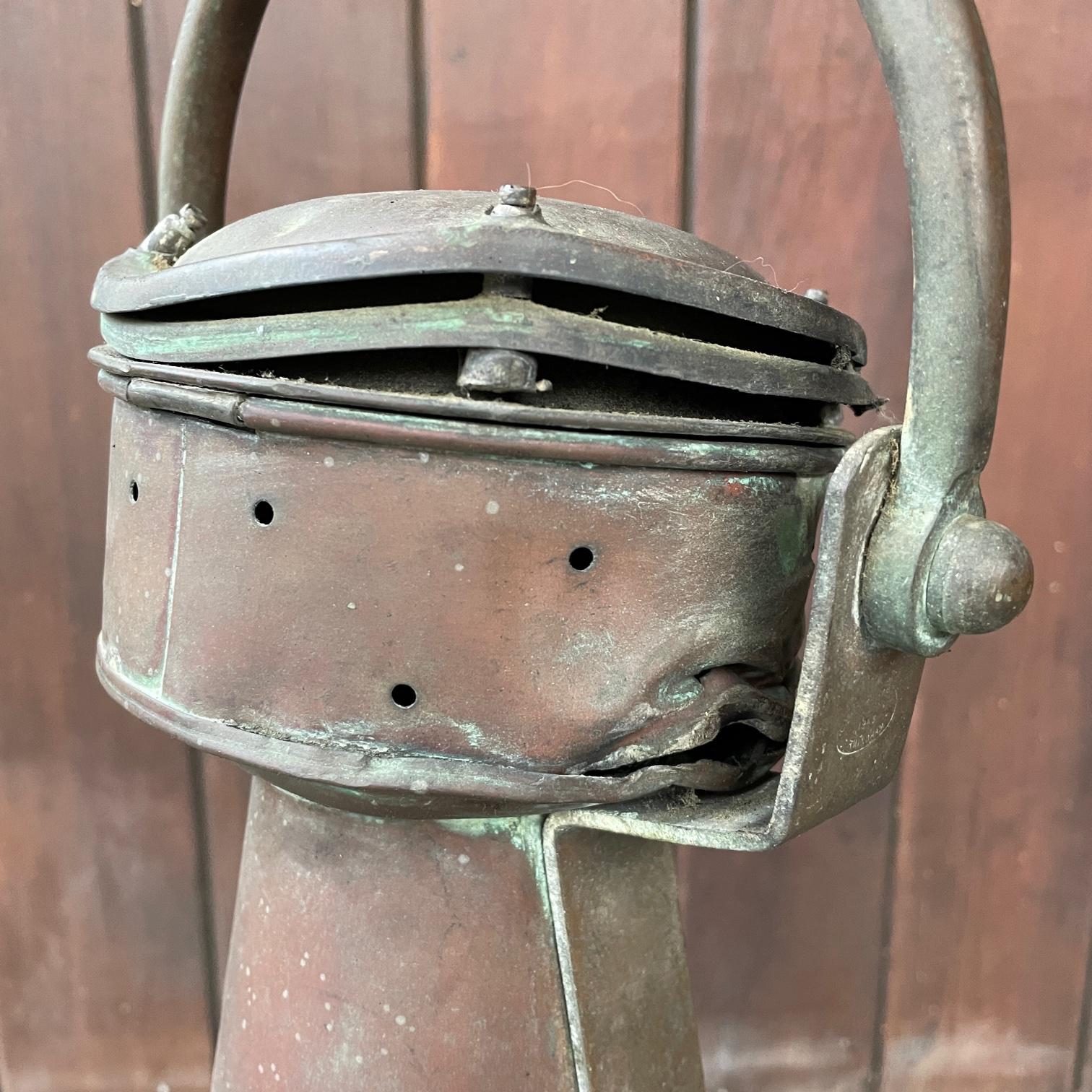 1940s Copper+Brass Ships Starboard Lantern Wartime Merchant Vintage Cabin Light In Distressed Condition For Sale In Hyattsville, MD