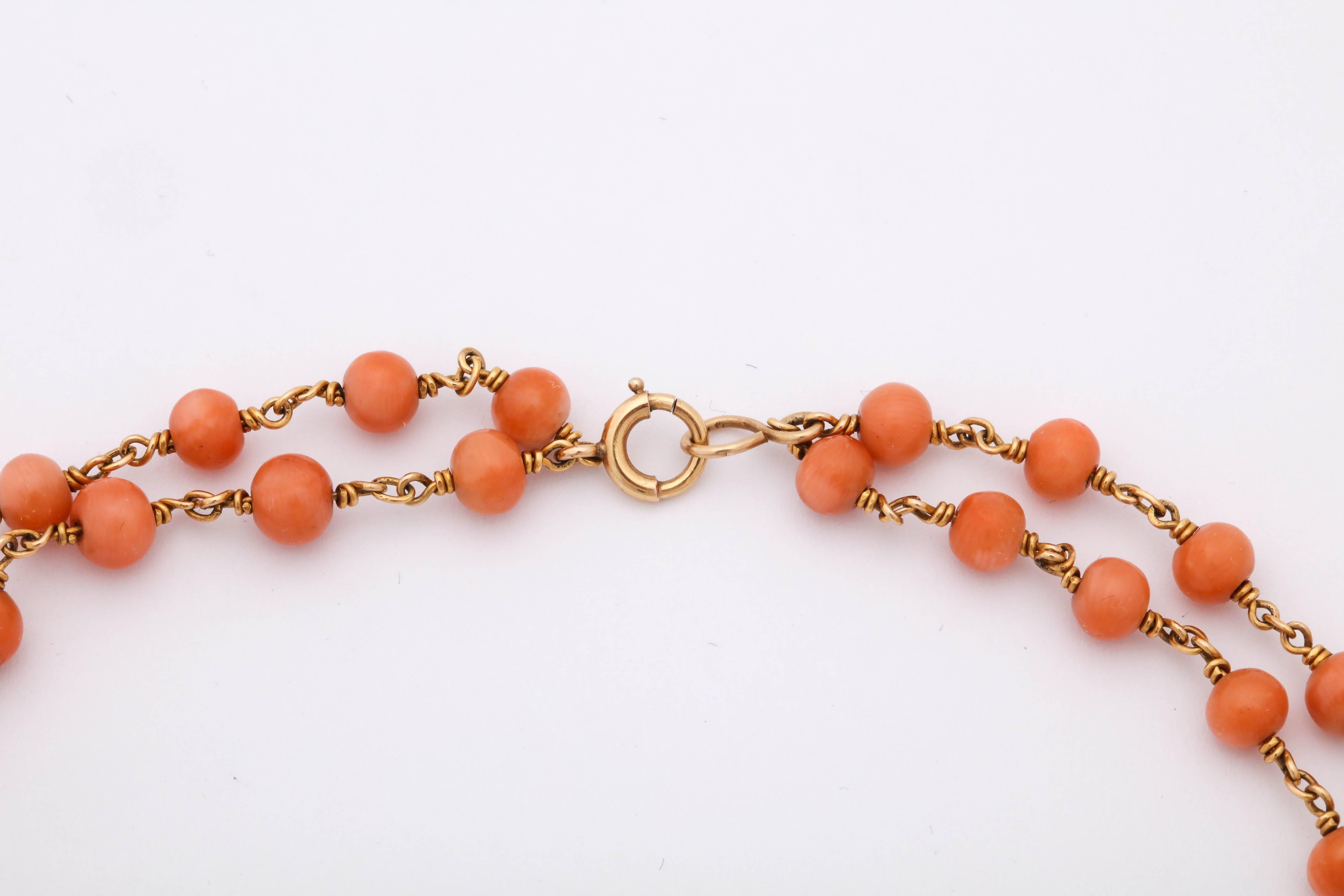 1940's Coral Bead Double Strand Gold Necklace With Clasp 1