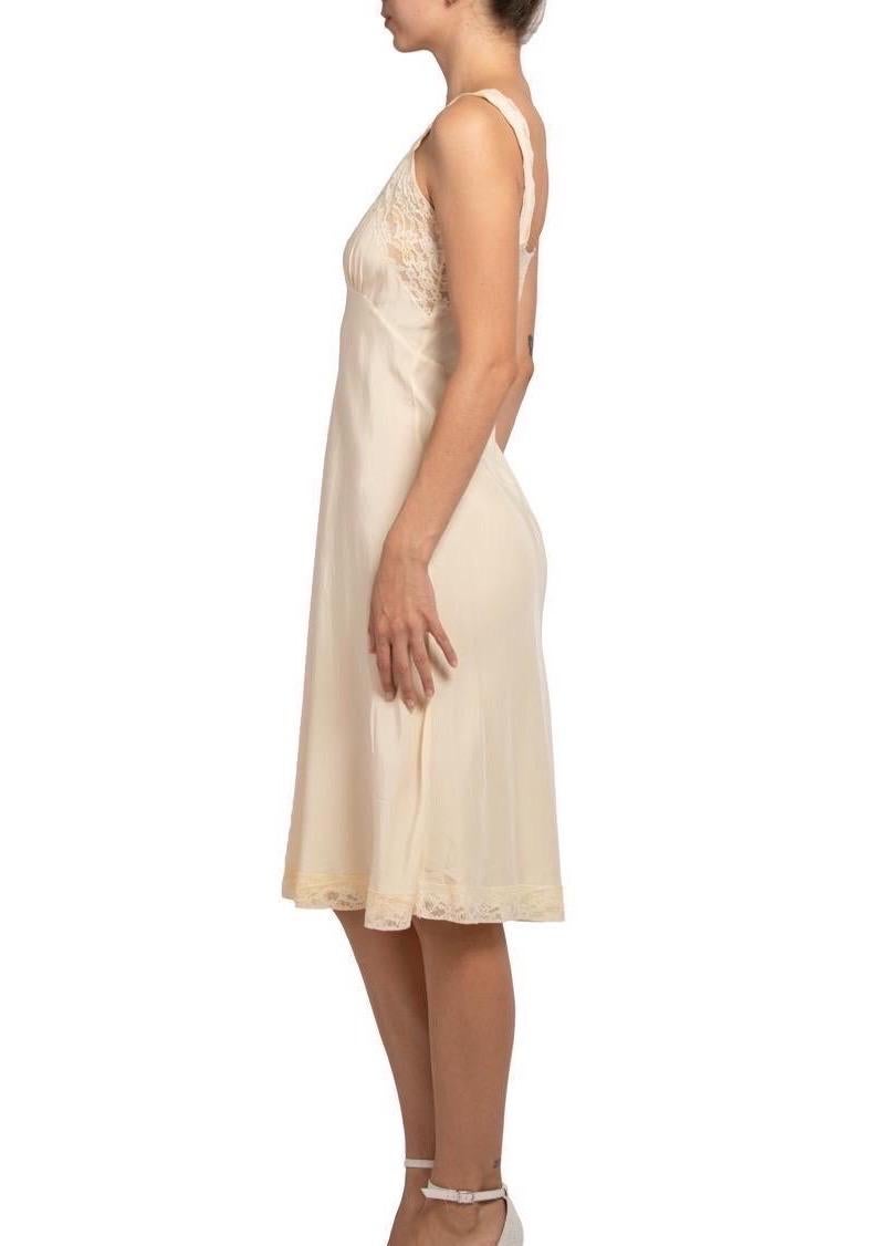 1940S Cream Bias Cut Silk Crepe De Chine Slip With Lace Detail At Top And Bottom For Sale 1