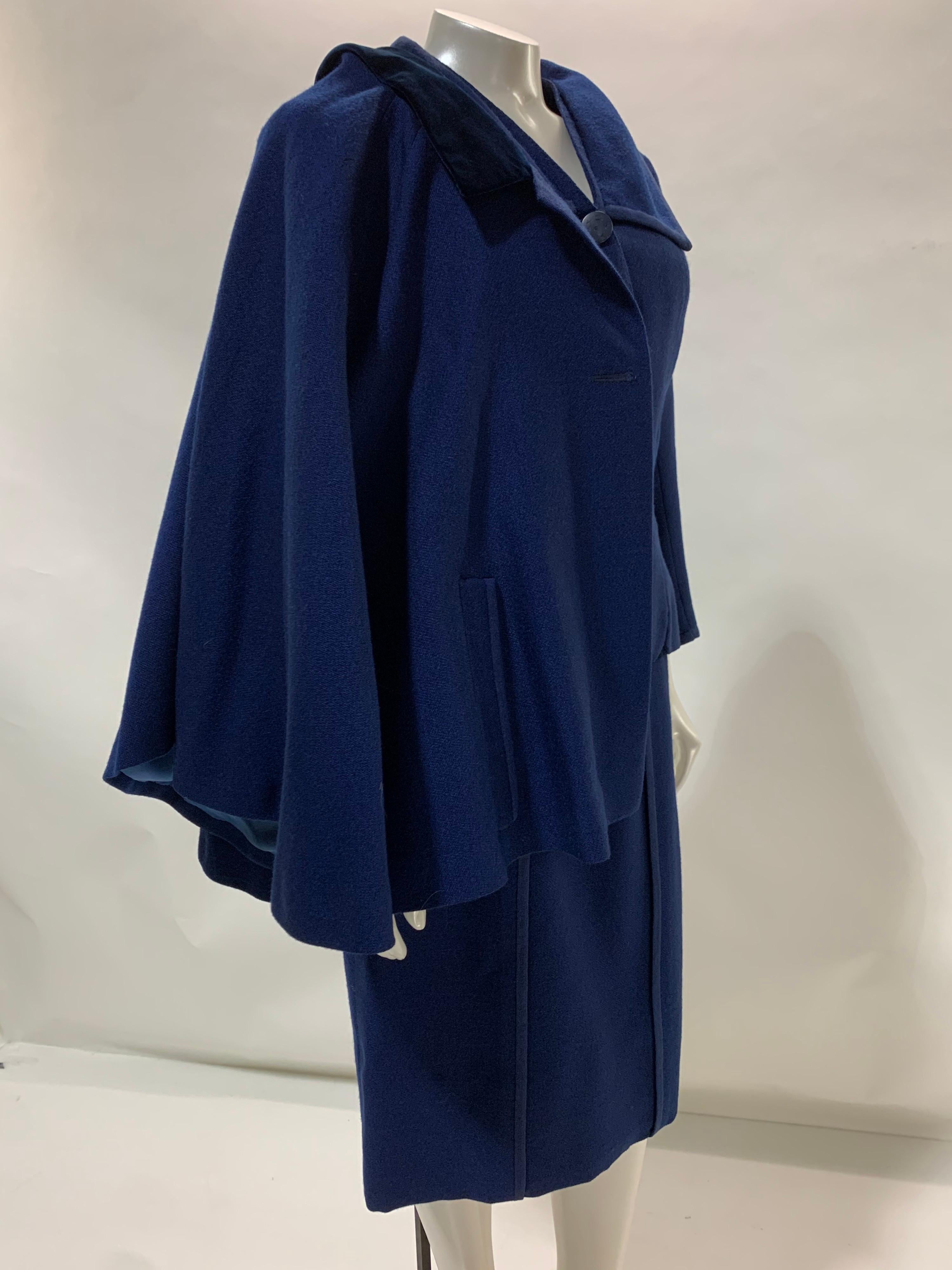 1940s Creed of London Finely Tailored Couture Royal Blue Skirt Suit w/ Caplet  In Excellent Condition For Sale In Gresham, OR