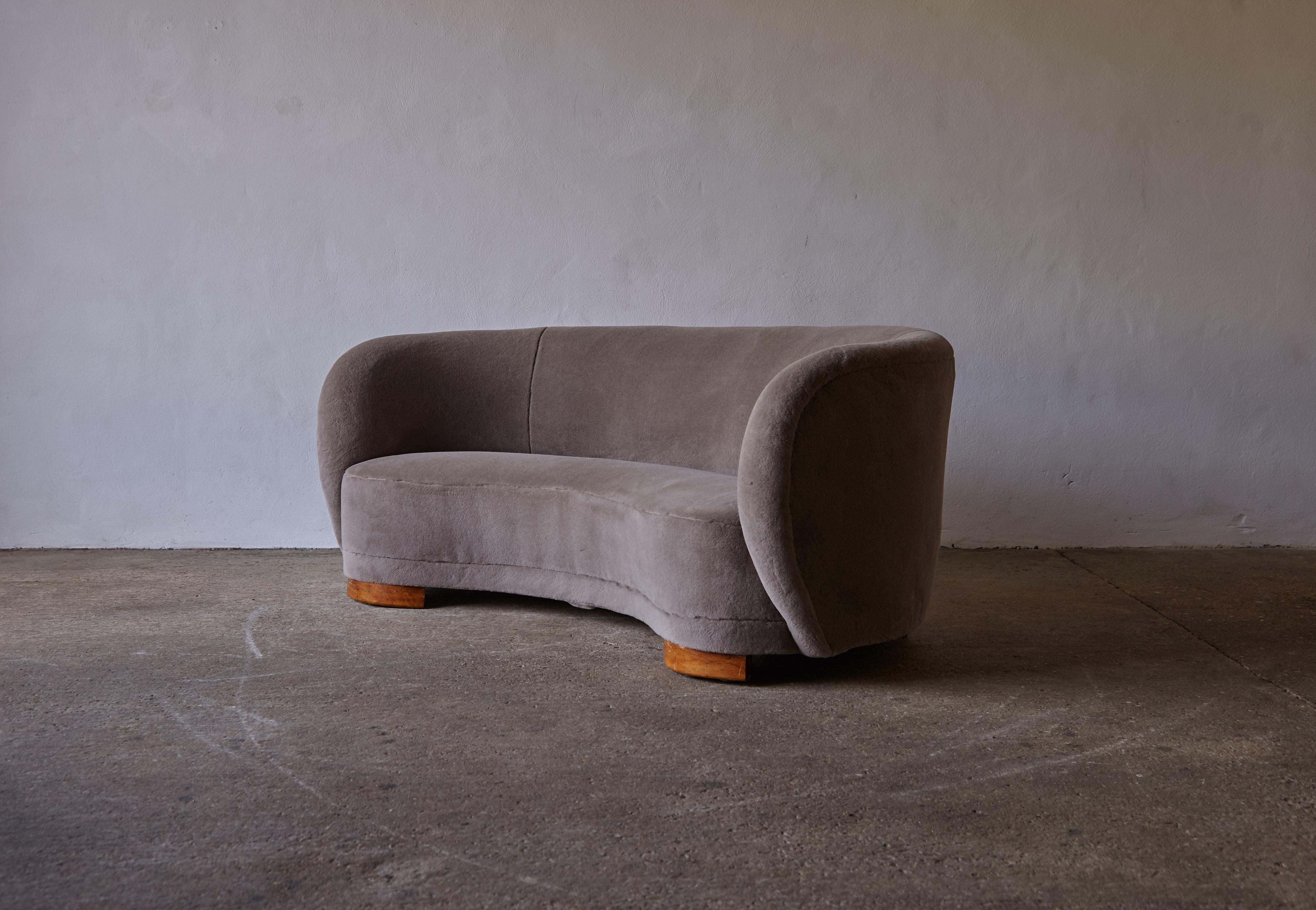 20th Century 1940s Curved Danish Cabinetmaker Banana Sofa, Newly Upholstered in Alpaca