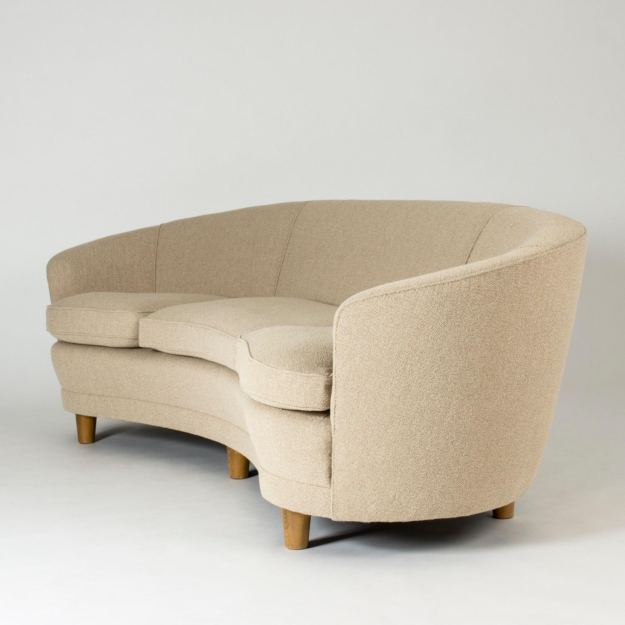 1940er geschwungenes Sofa (Skandinavische Moderne) im Angebot