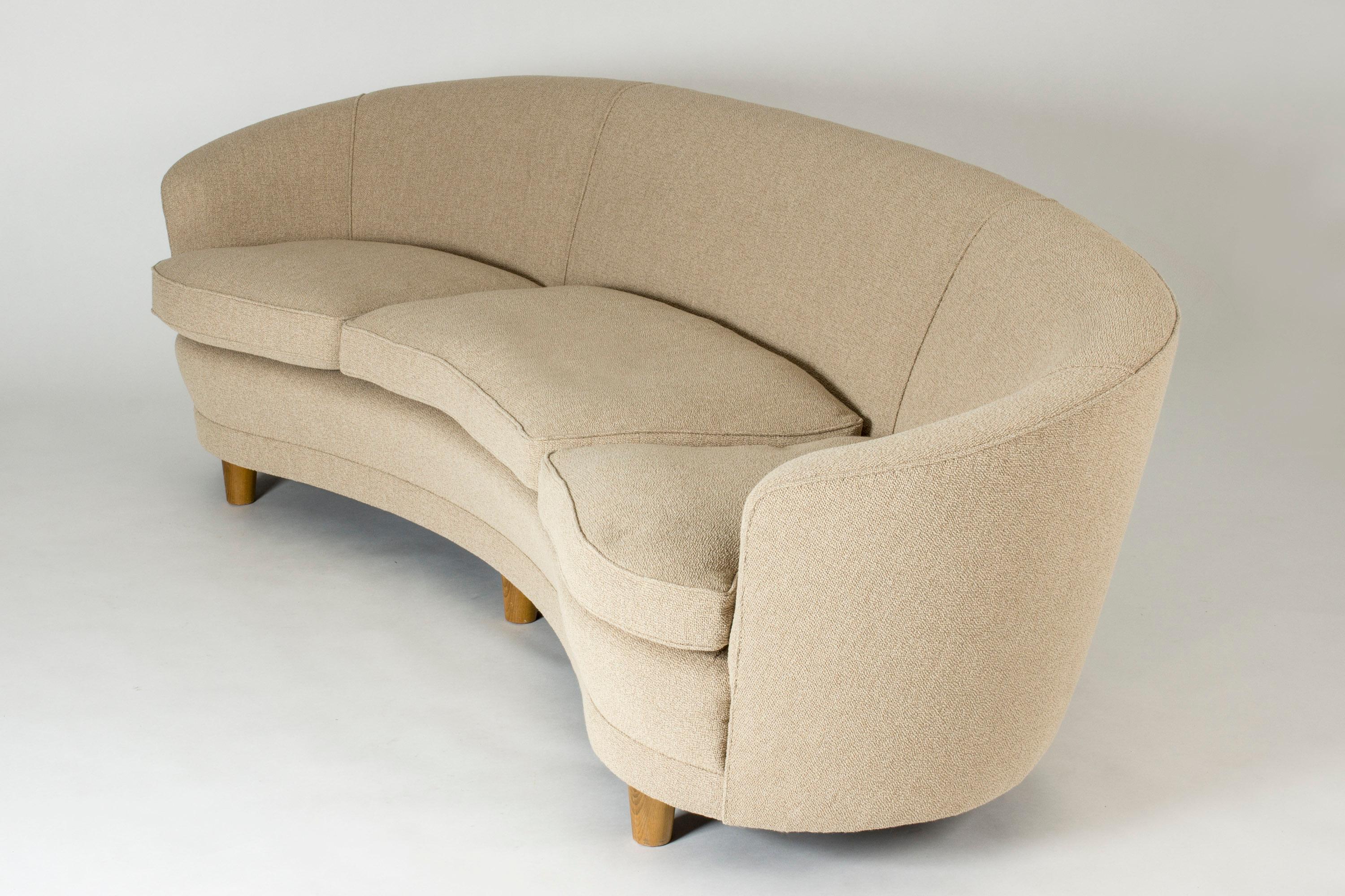 1940er geschwungenes Sofa (Schwedisch) im Angebot