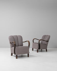 1940s Czech Pair Of Cocktail Upholstered Armchairs H-237 By J. Halabala