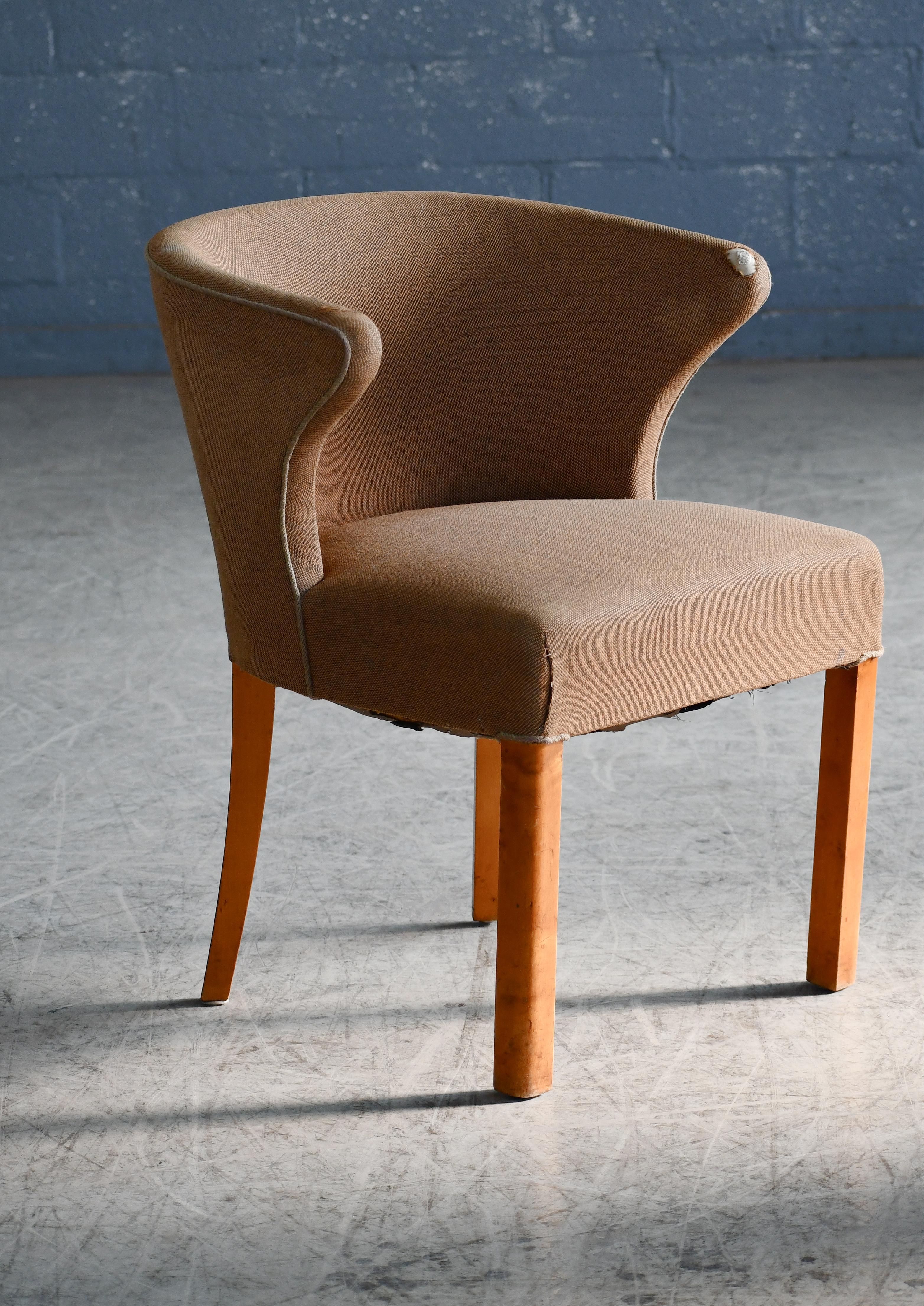 Danois Fauteuil d'appoint danois des années 1940 dans le style de Fritz Hansen, pieds en érable naturel en vente