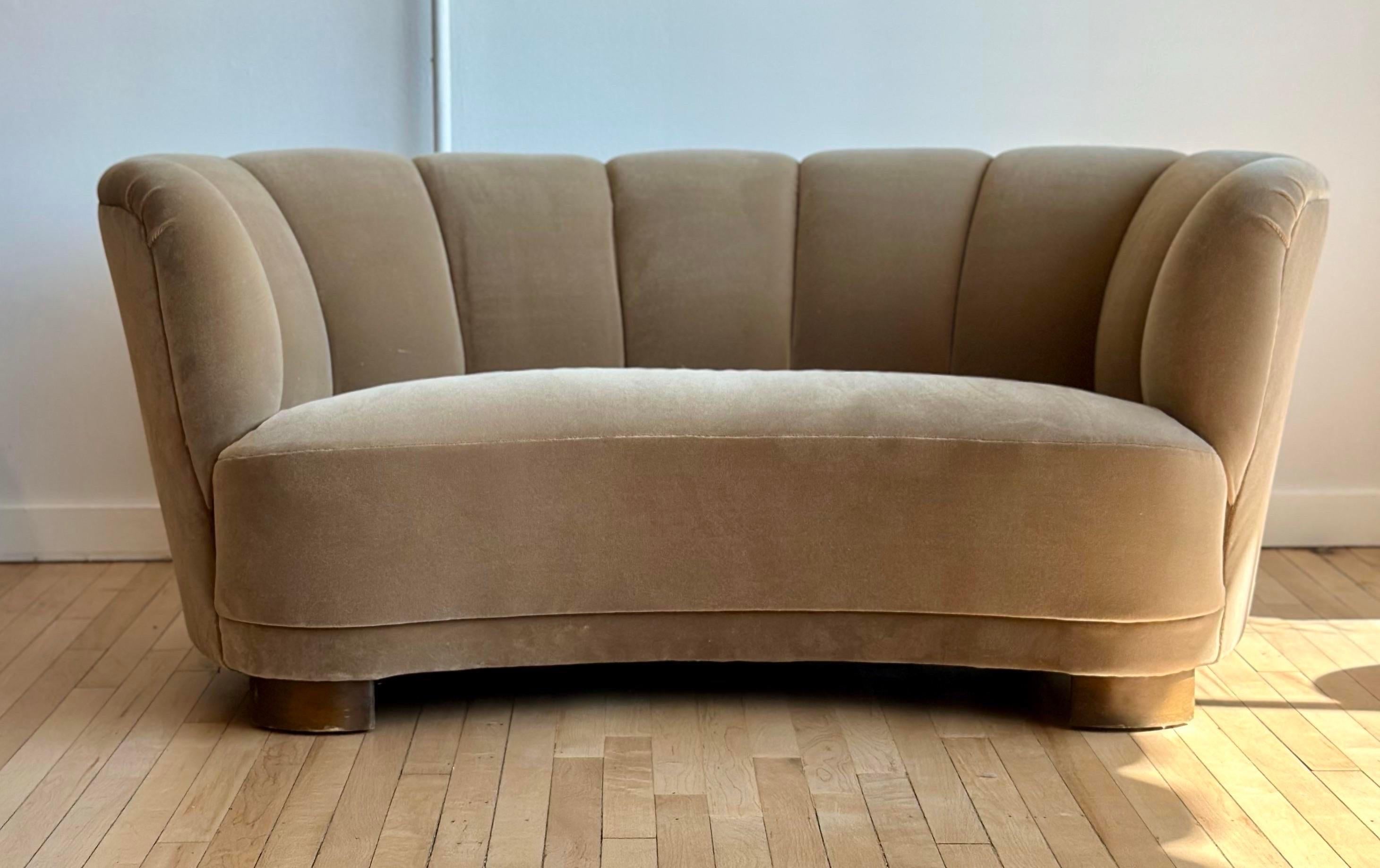 Art Deco 1940’s Danish Banana Sofa in Mohair