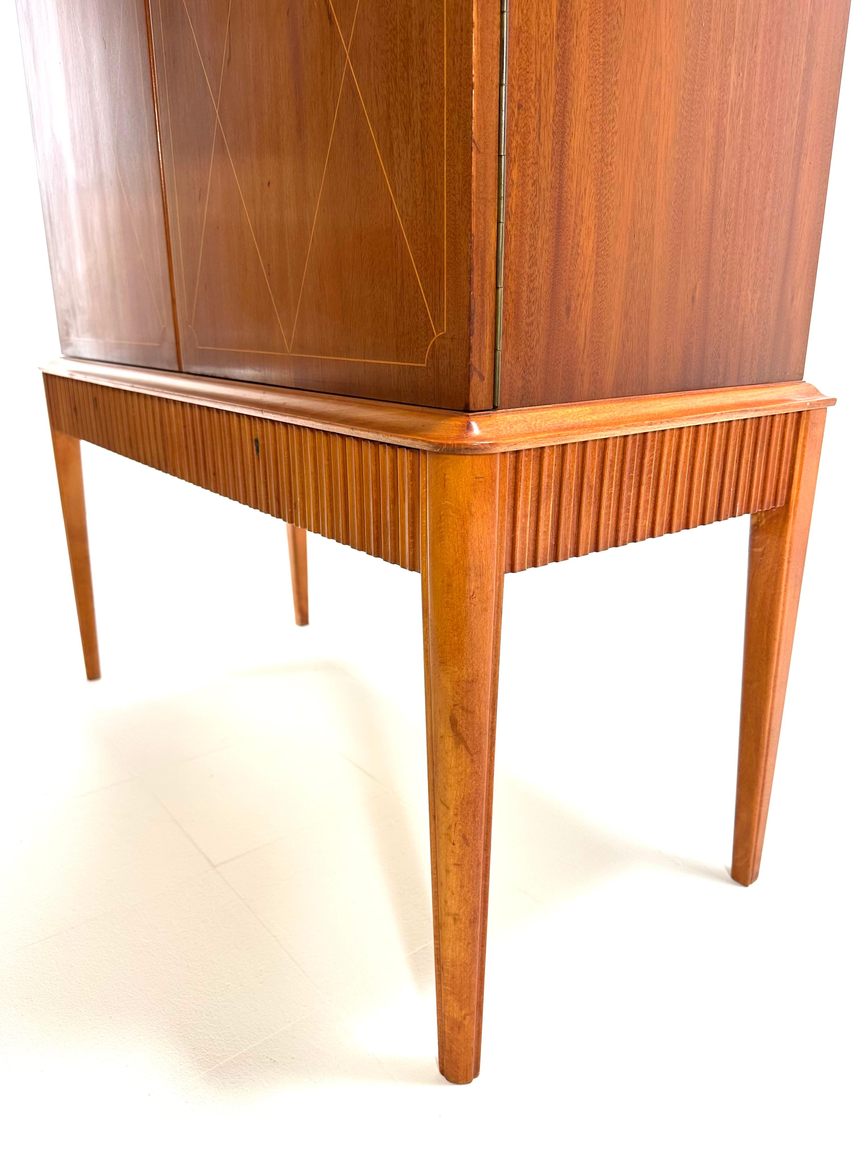 Scandinave moderne Armoire danoise des années 1940