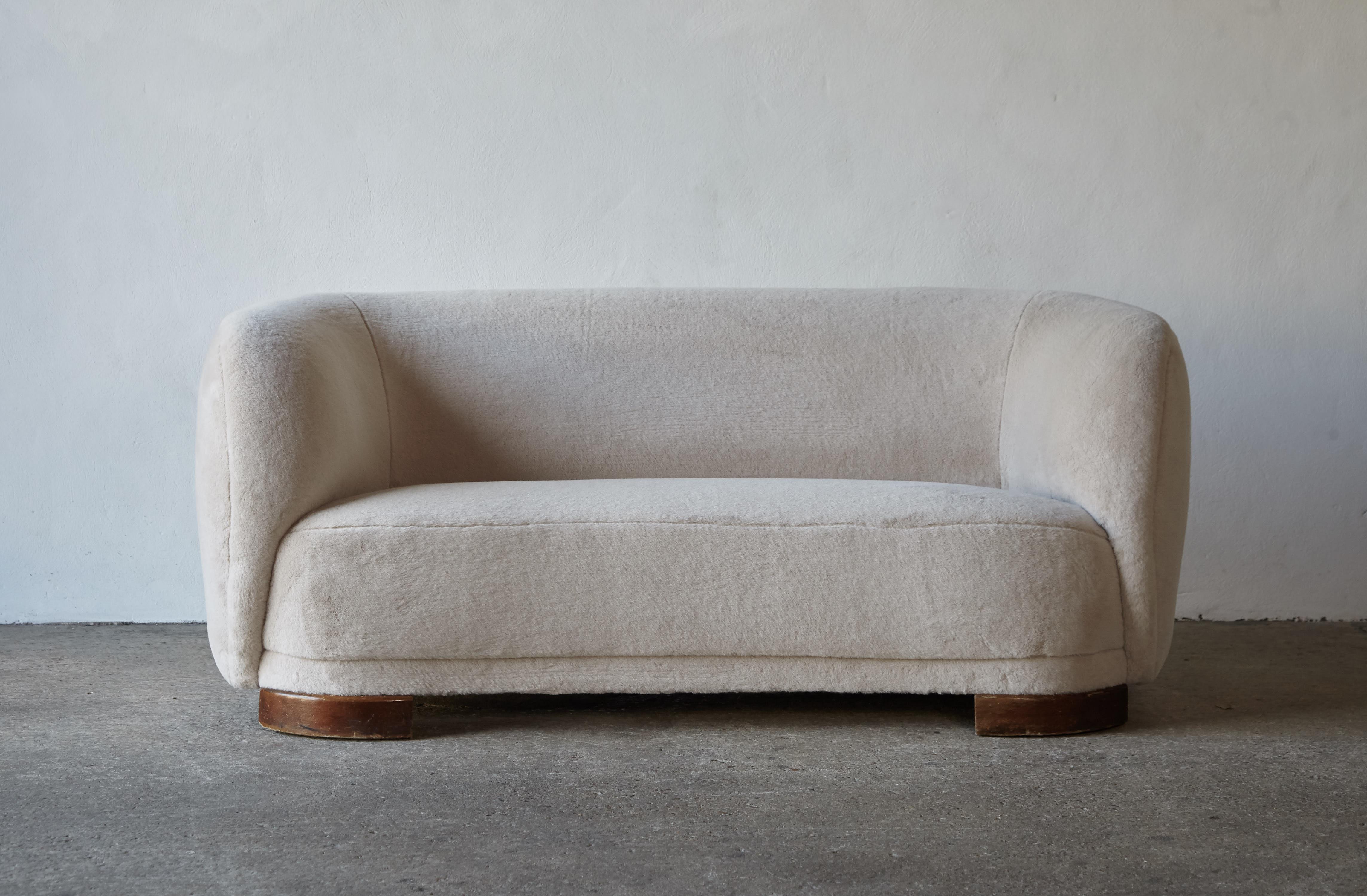 Mid-Century Modern 1940s Danish Cabinetmaker Sofa, Newly Upholstered in Alpaca