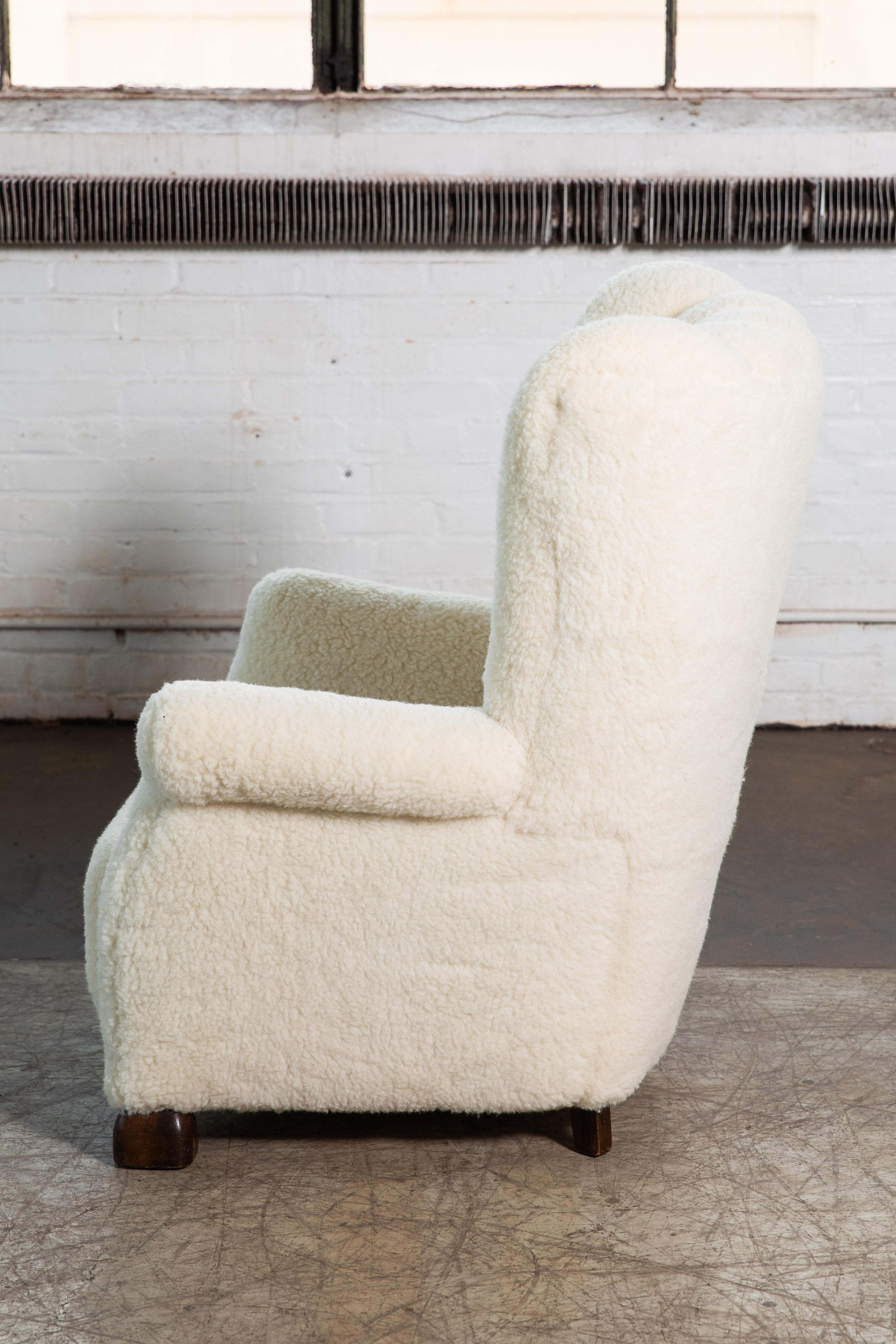 1940s Danish Channel Back Lounge Chair in Lambswool In Excellent Condition In Bridgeport, CT